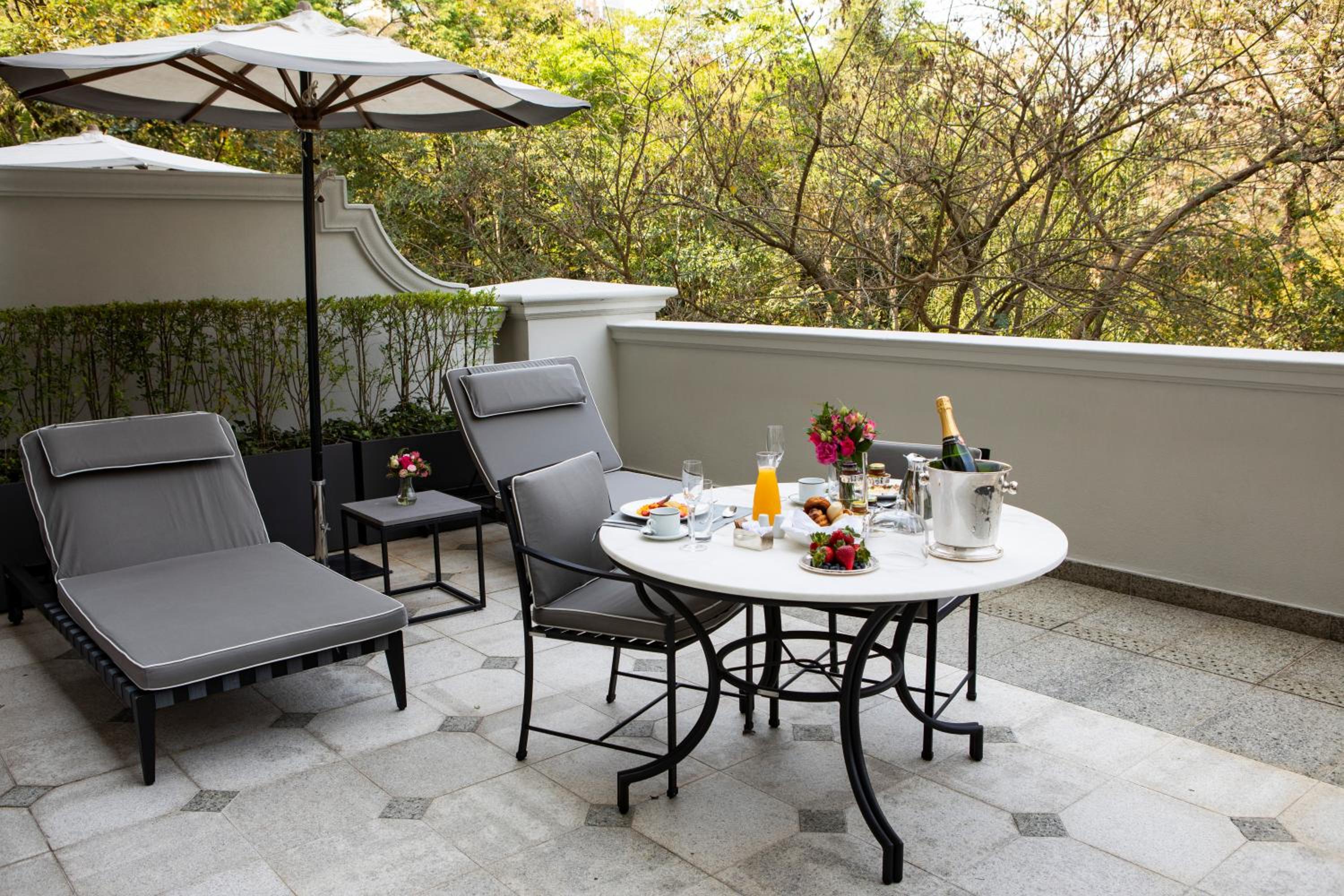Deluxe Junior Suite with Terrace