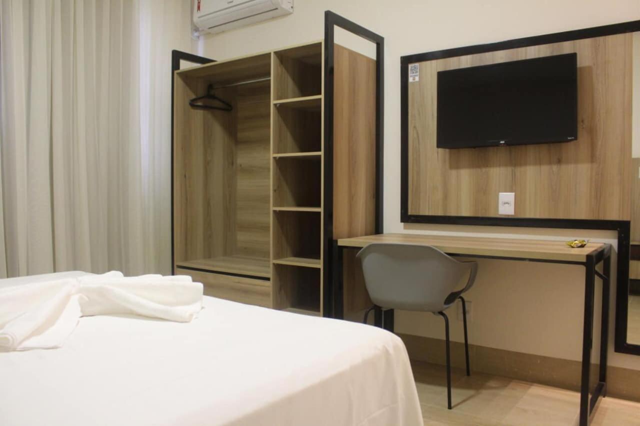 Double or Twin Room photo 3