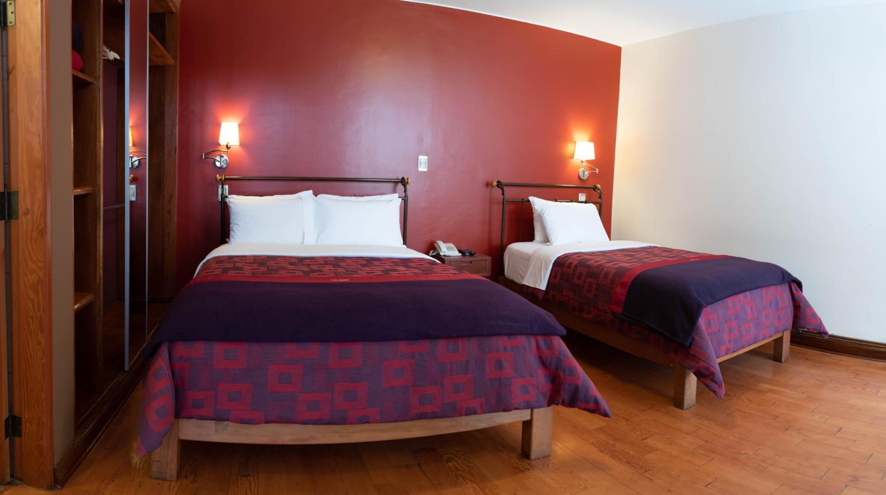 Twin Room with Bath photo 3