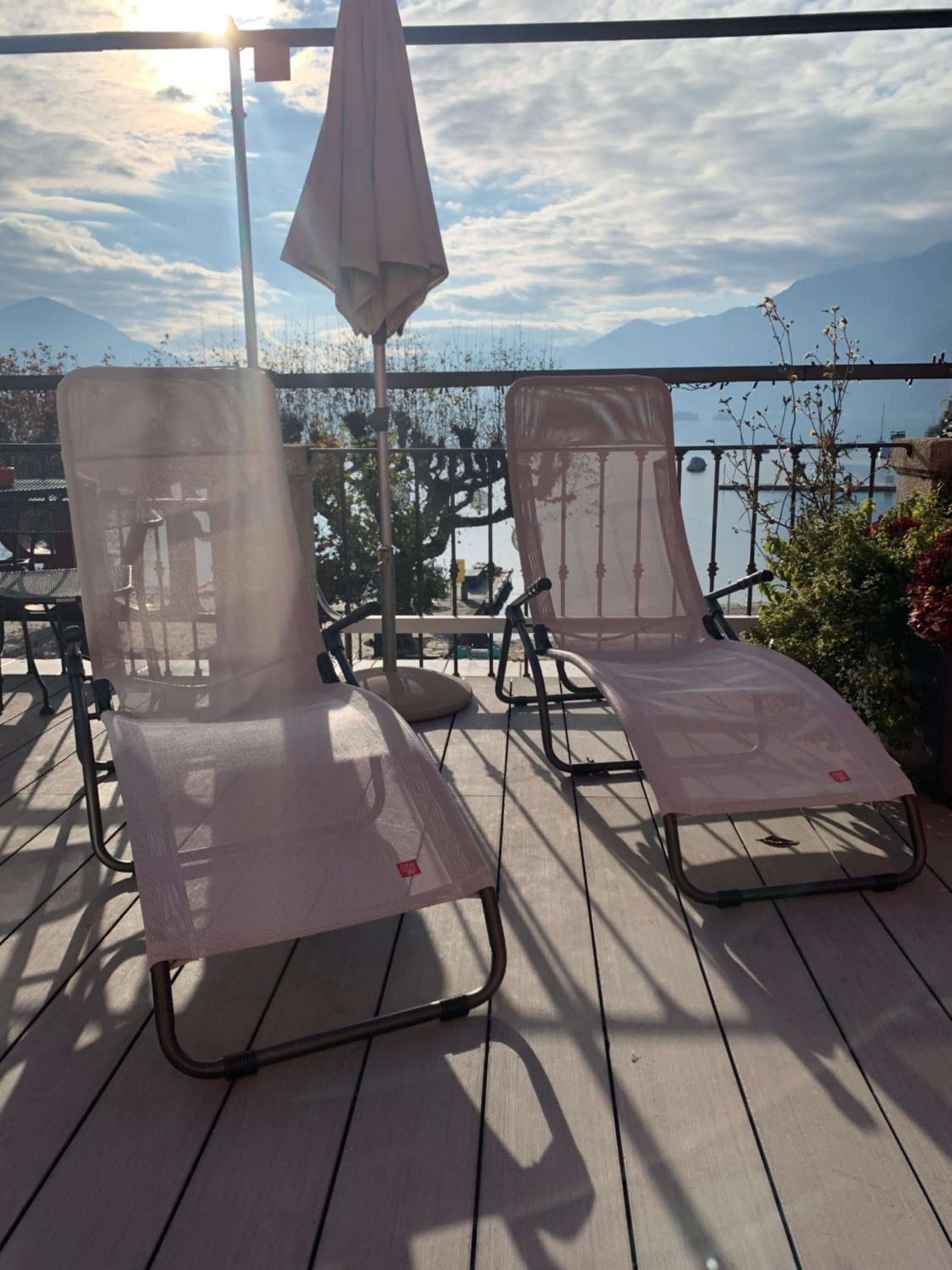 Twin Room with Terrace and Lake View photo 2
