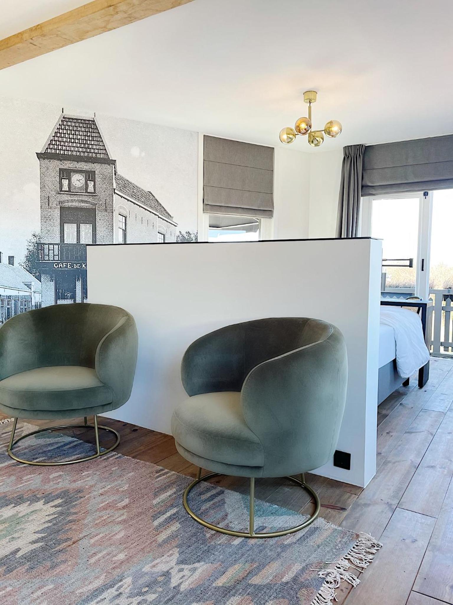 Suite with Balcony photo 1
