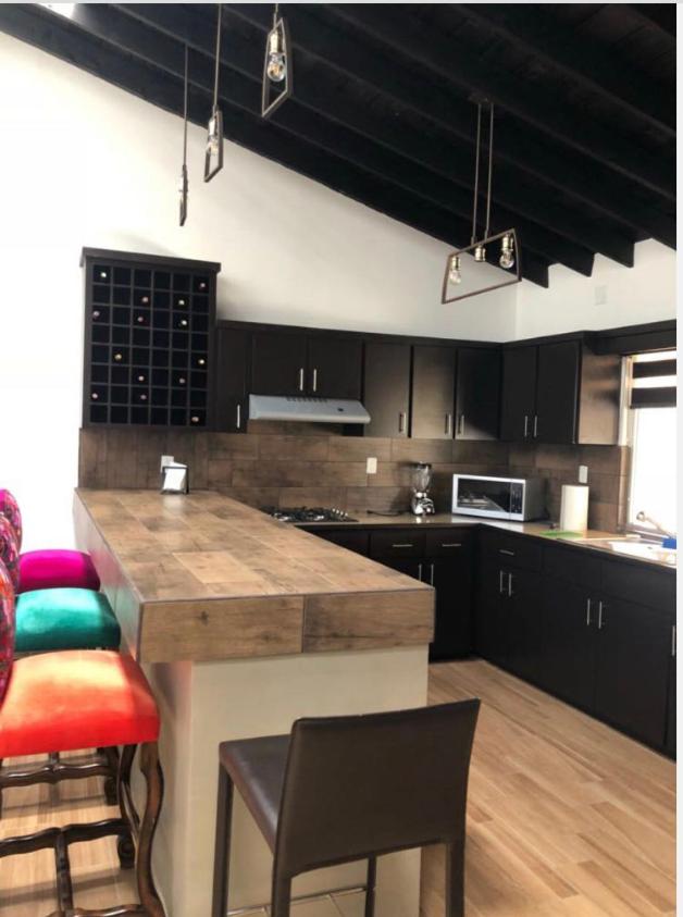 Four-Bedroom House - Photo 3