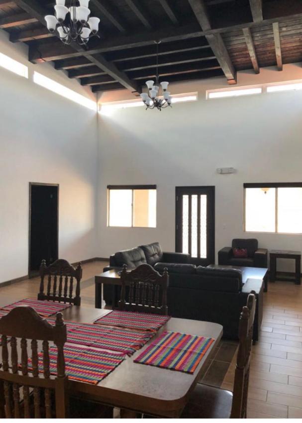 Four-Bedroom House - Photo 4