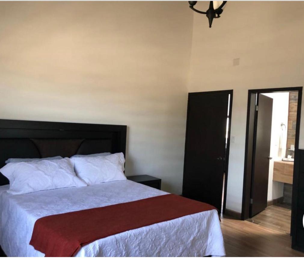 Four-Bedroom House - Photo 1