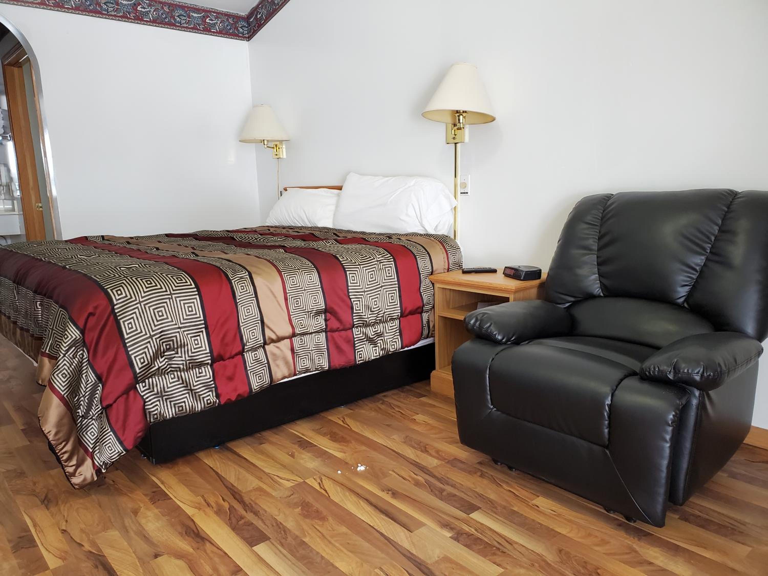 Deluxe Queen Room