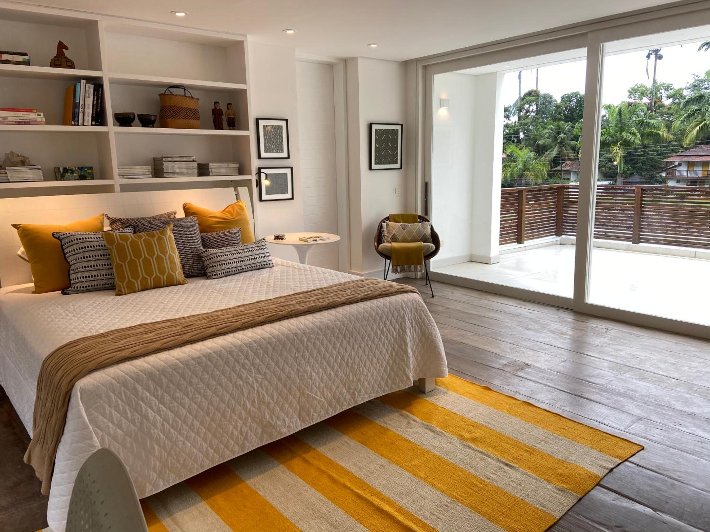 Deluxe King Suite - Photo 4