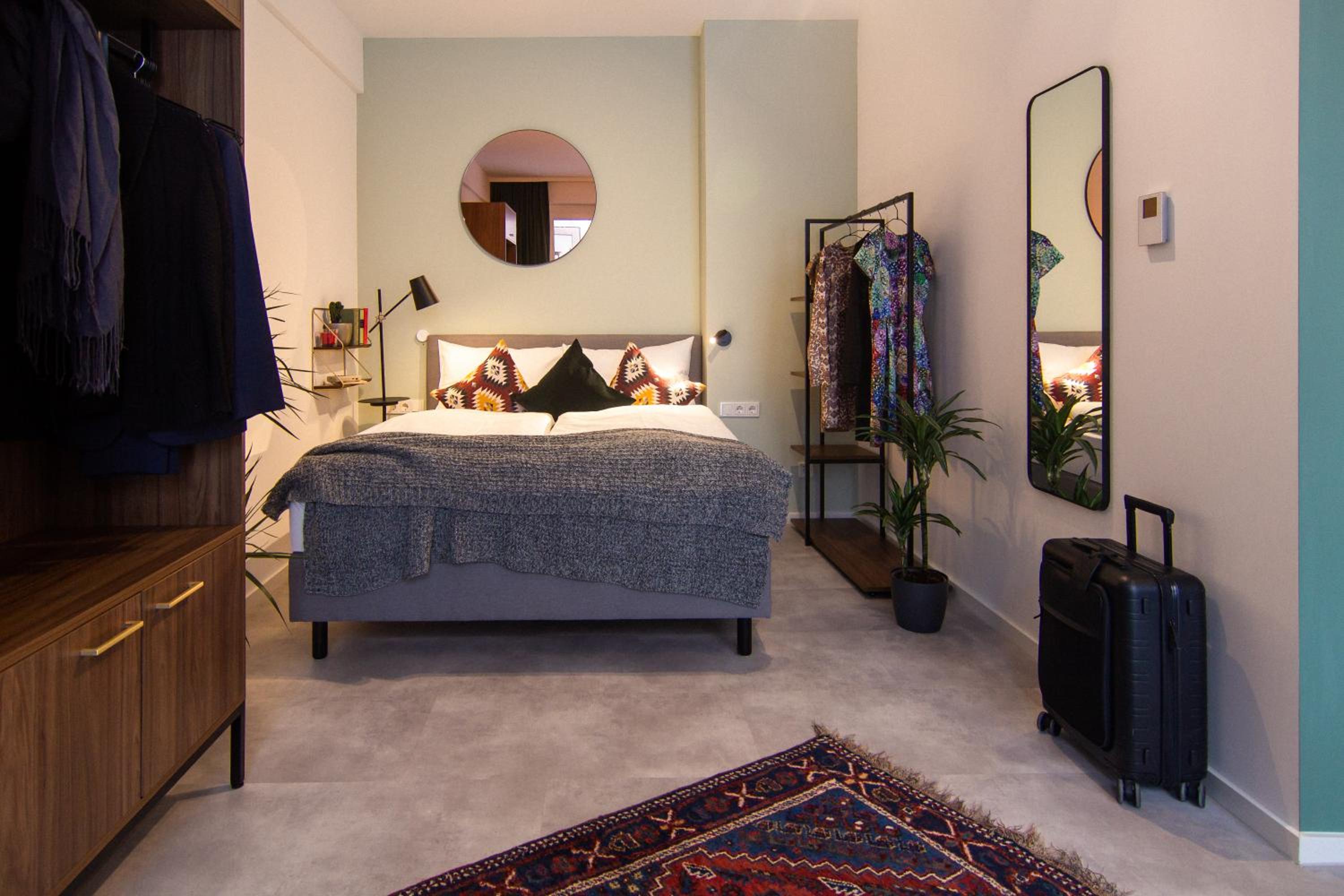 Studio Apartment