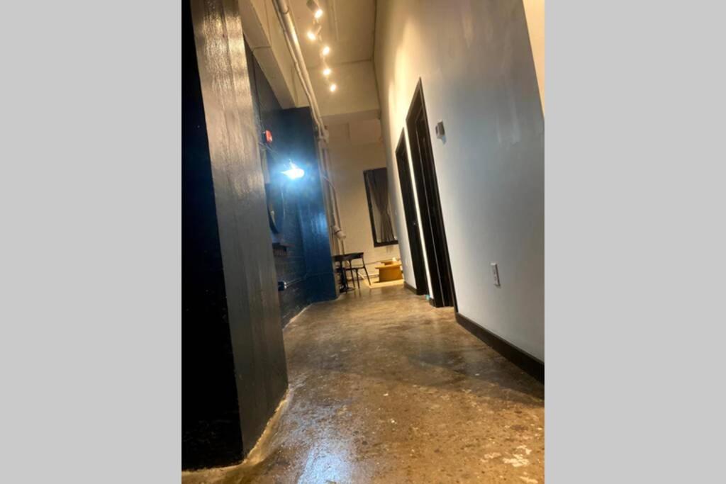 Two-Bedroom Apartment - Photo 9
