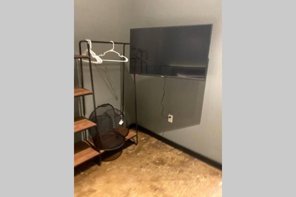 Two-Bedroom Apartment - Photo 12