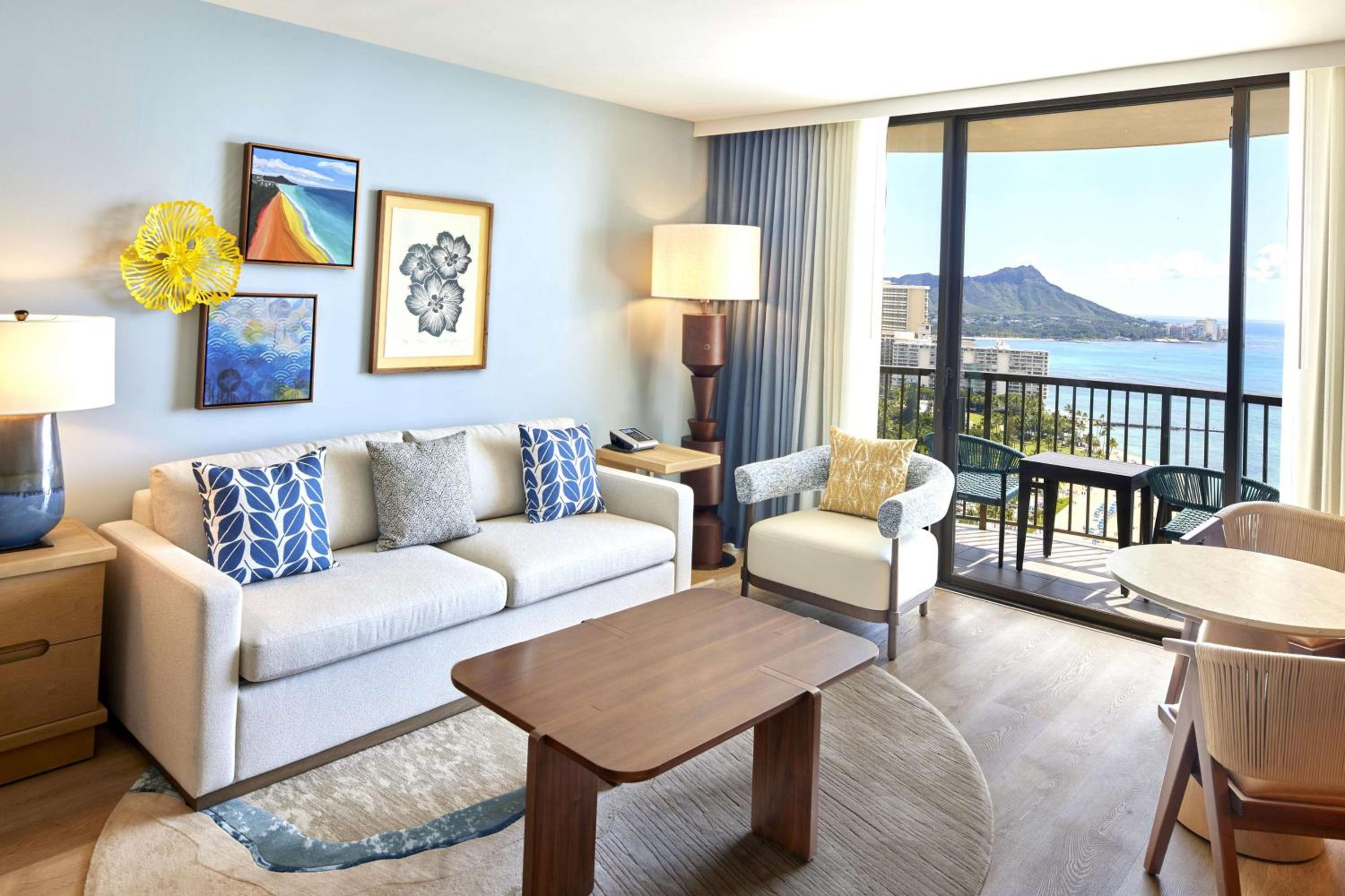 One-Bedroom King Suite with Ocean Front View