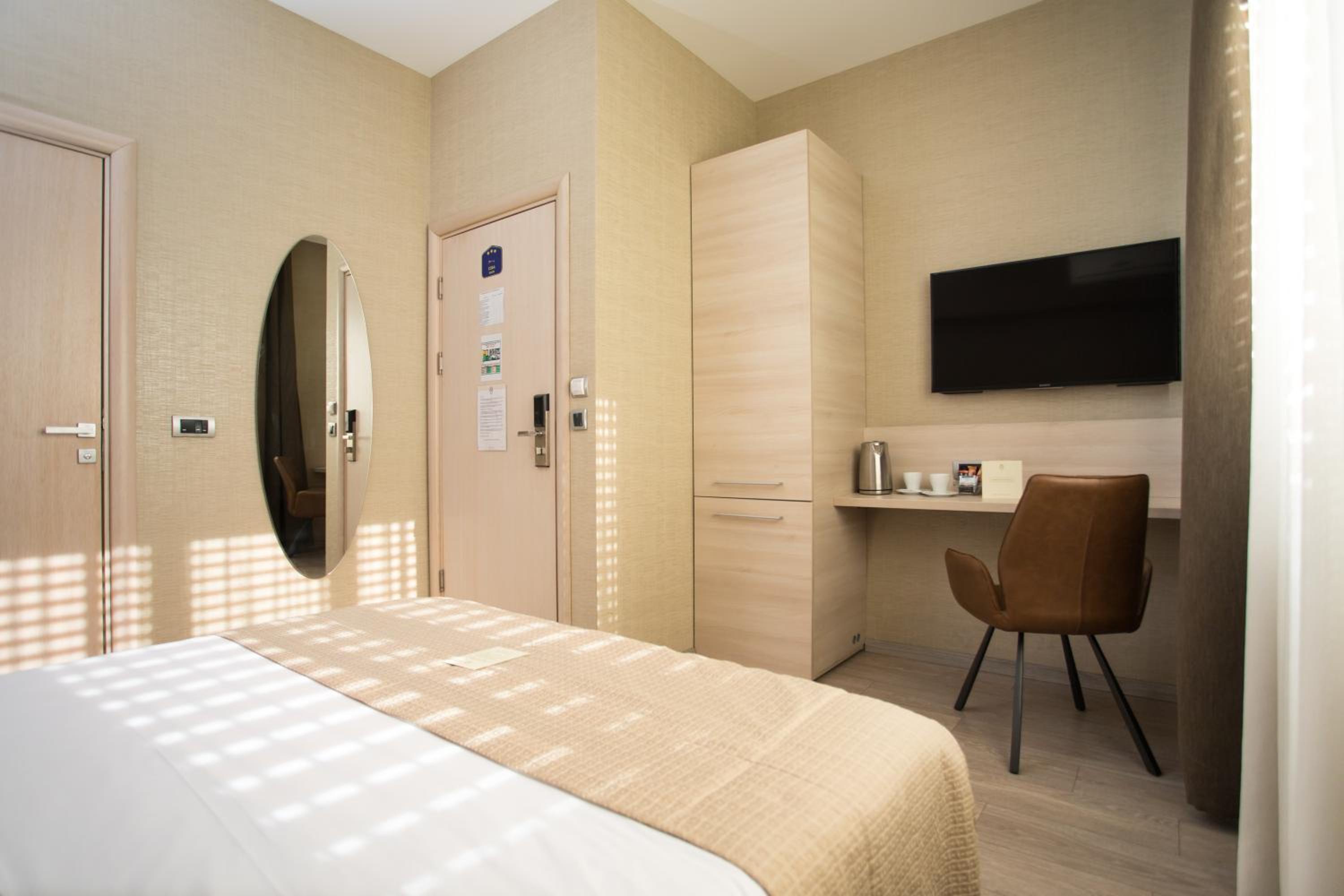 Deluxe Double Room - Photo 4