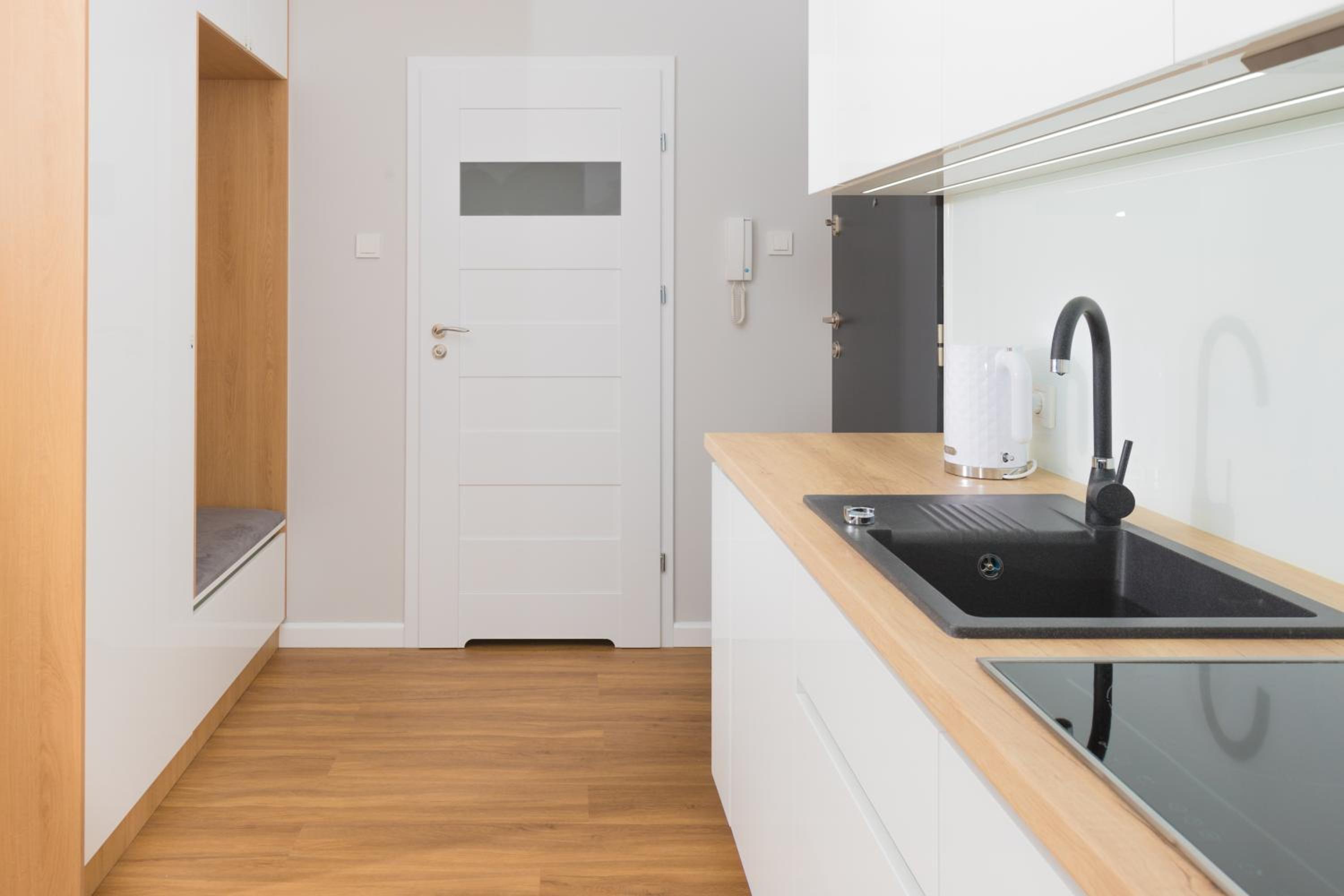 One-Bedroom Suite - Photo 19