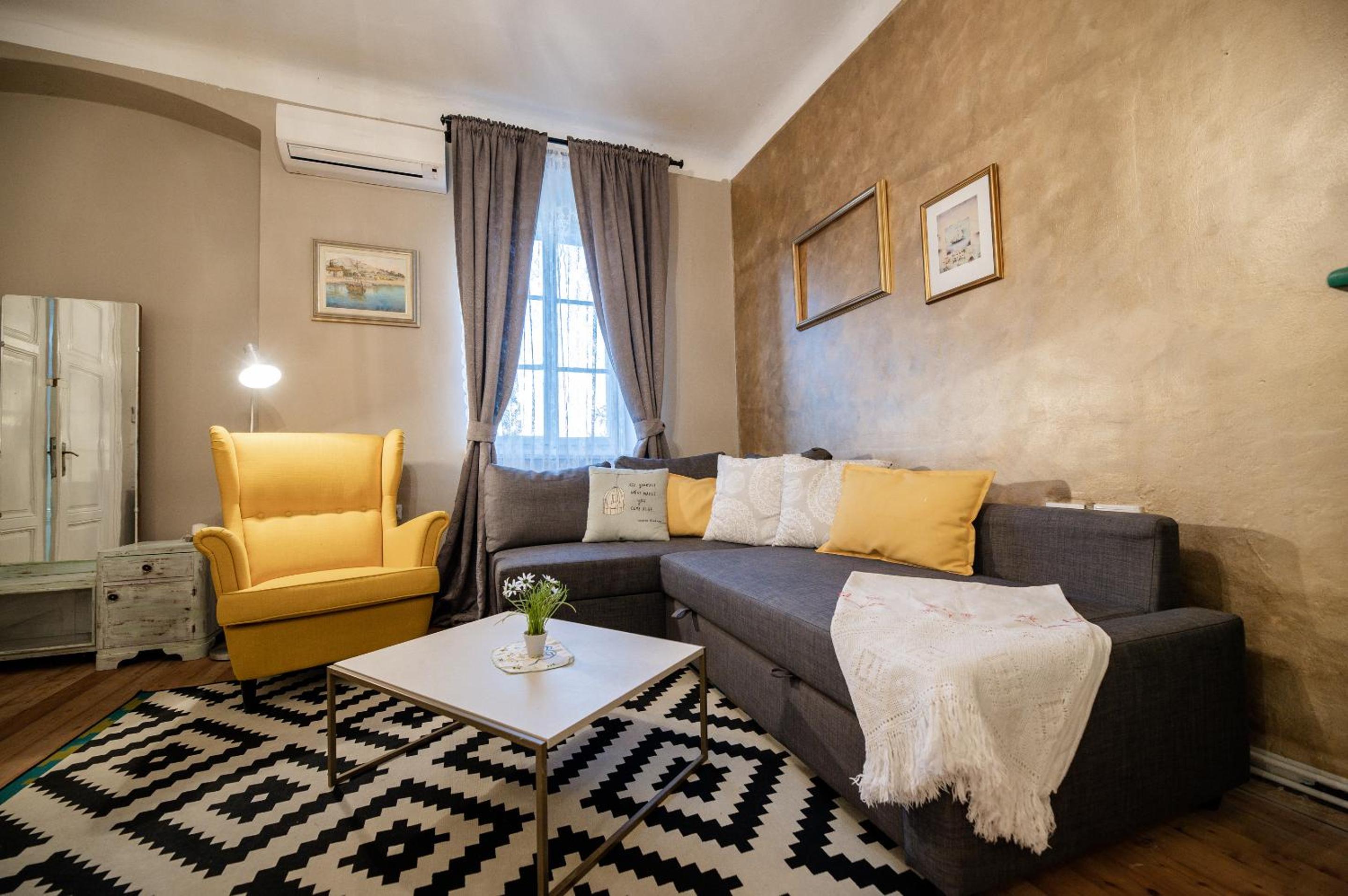 Family Suite - Photo 1
