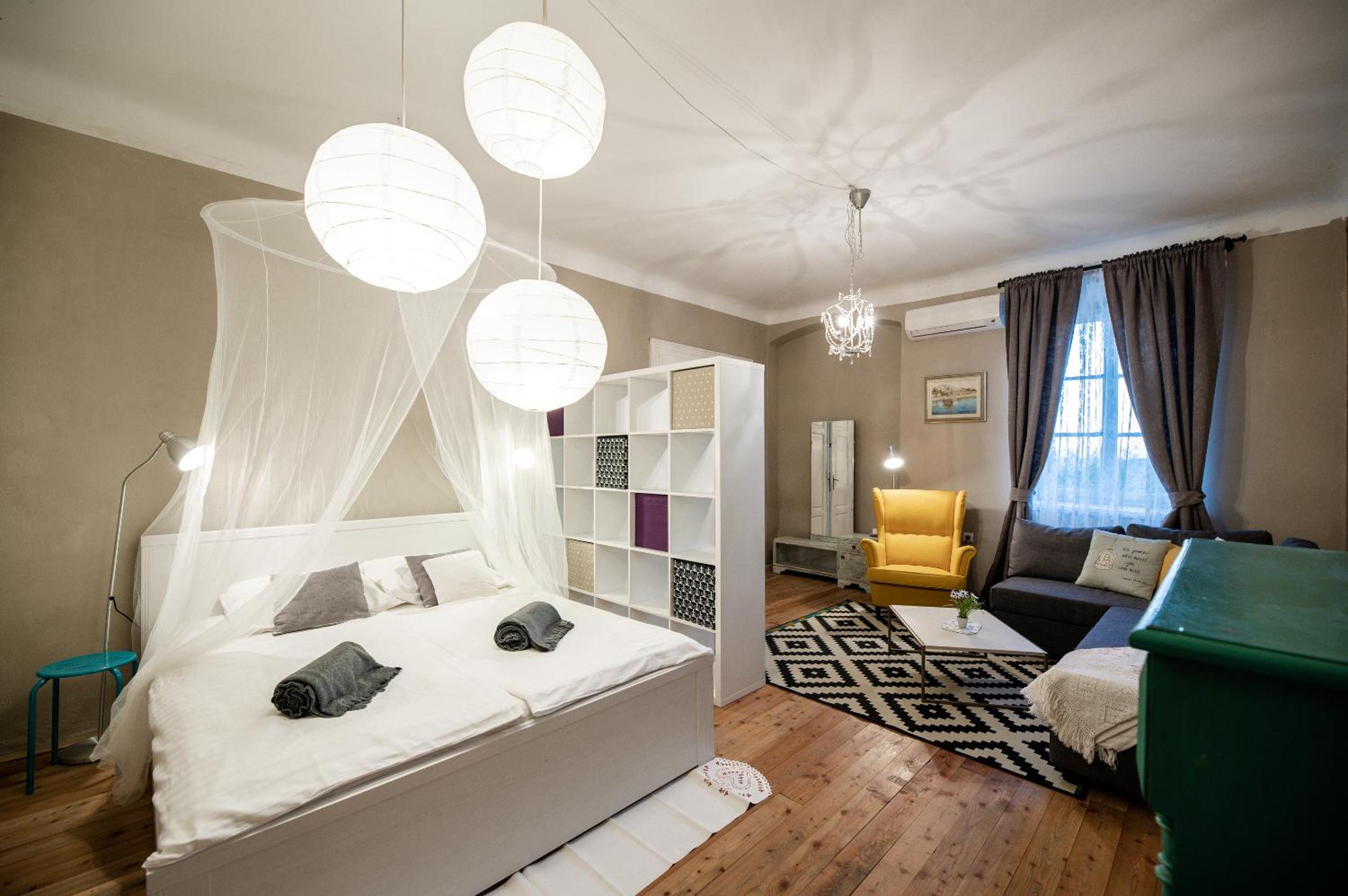 Family Suite - Photo 11