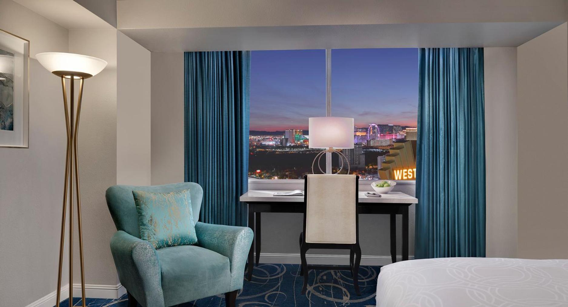 Luxe King Room - No Resort Fee photo 2