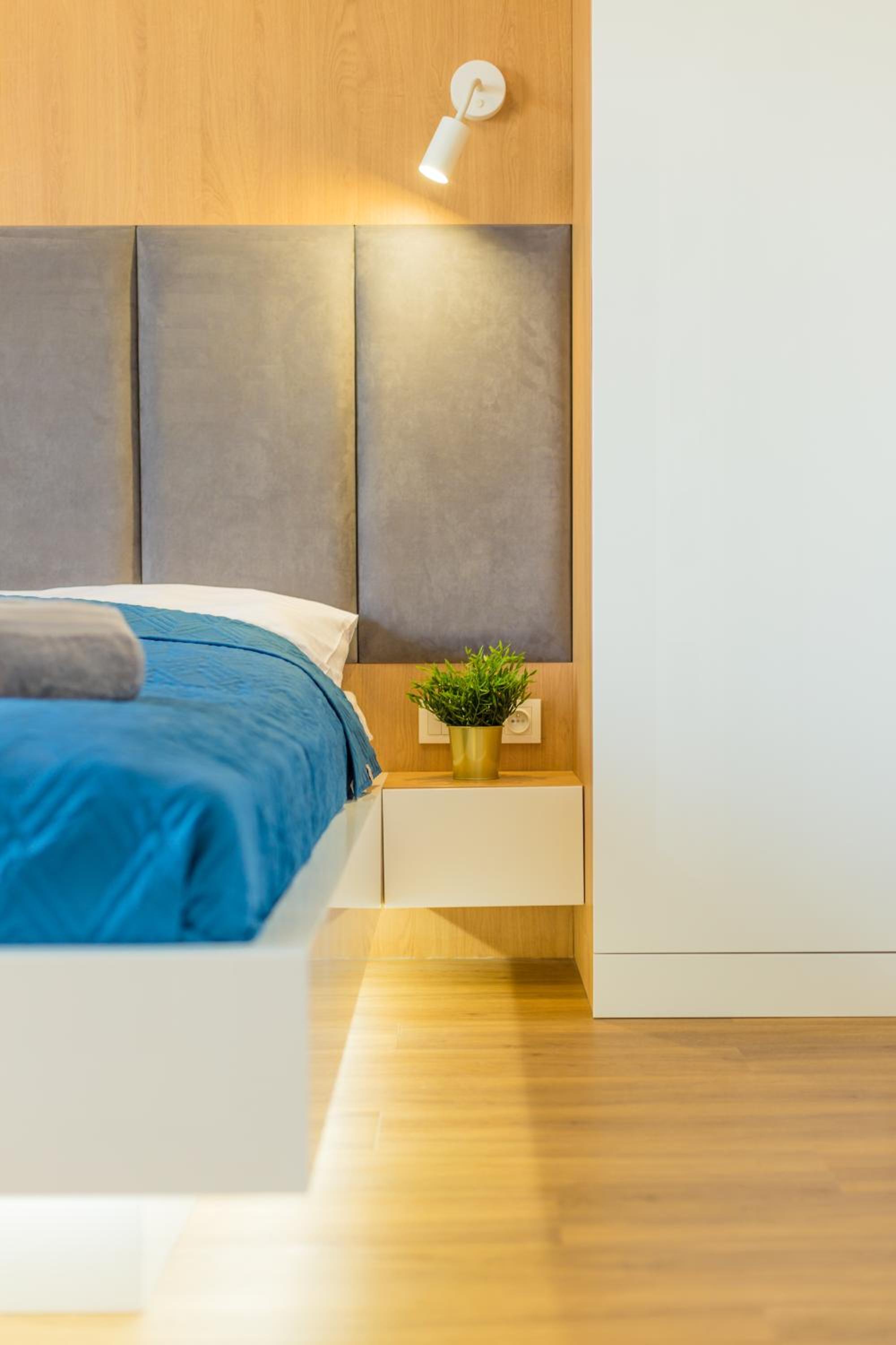 One-Bedroom Suite - Photo 6