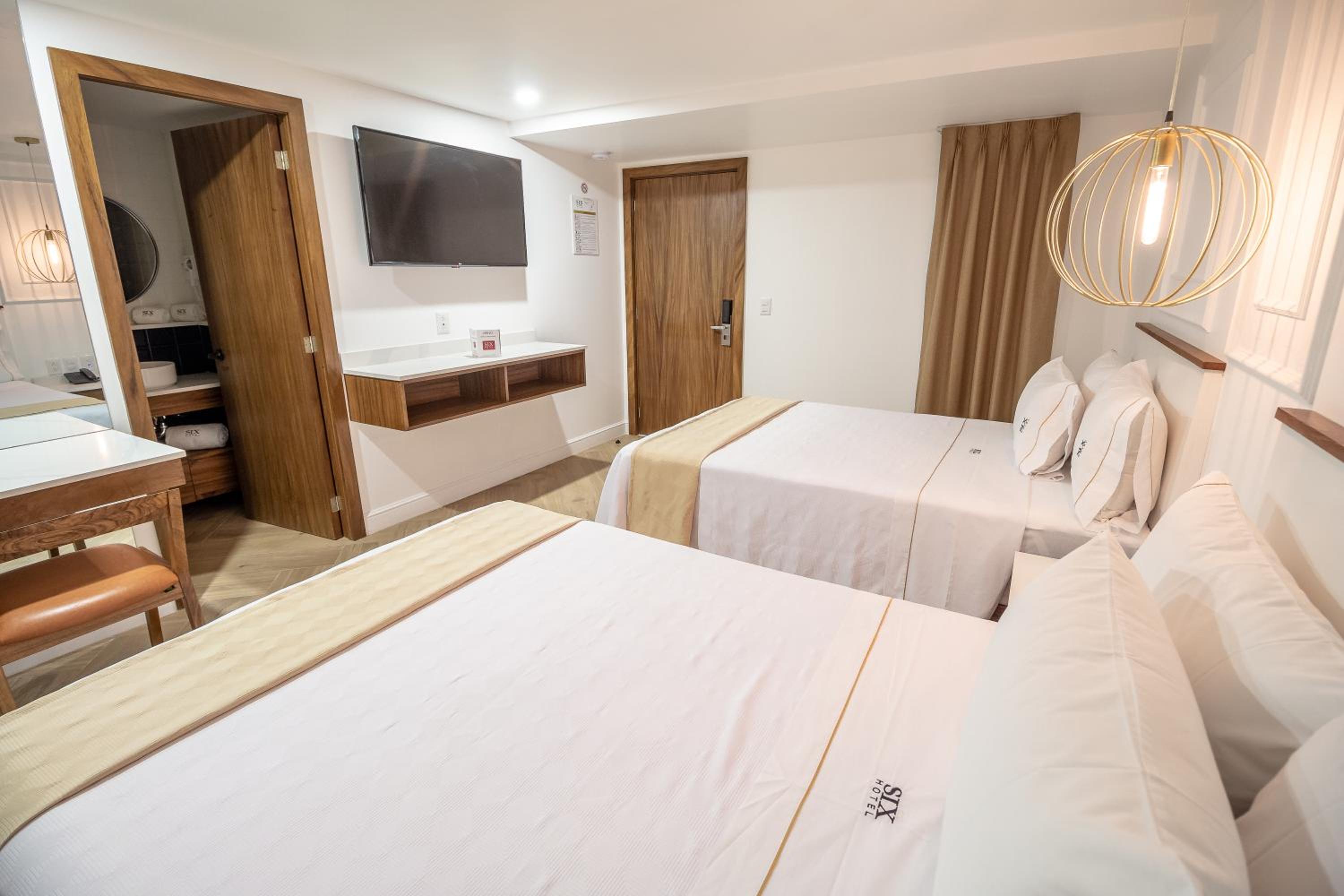 Double Room - Photo 5