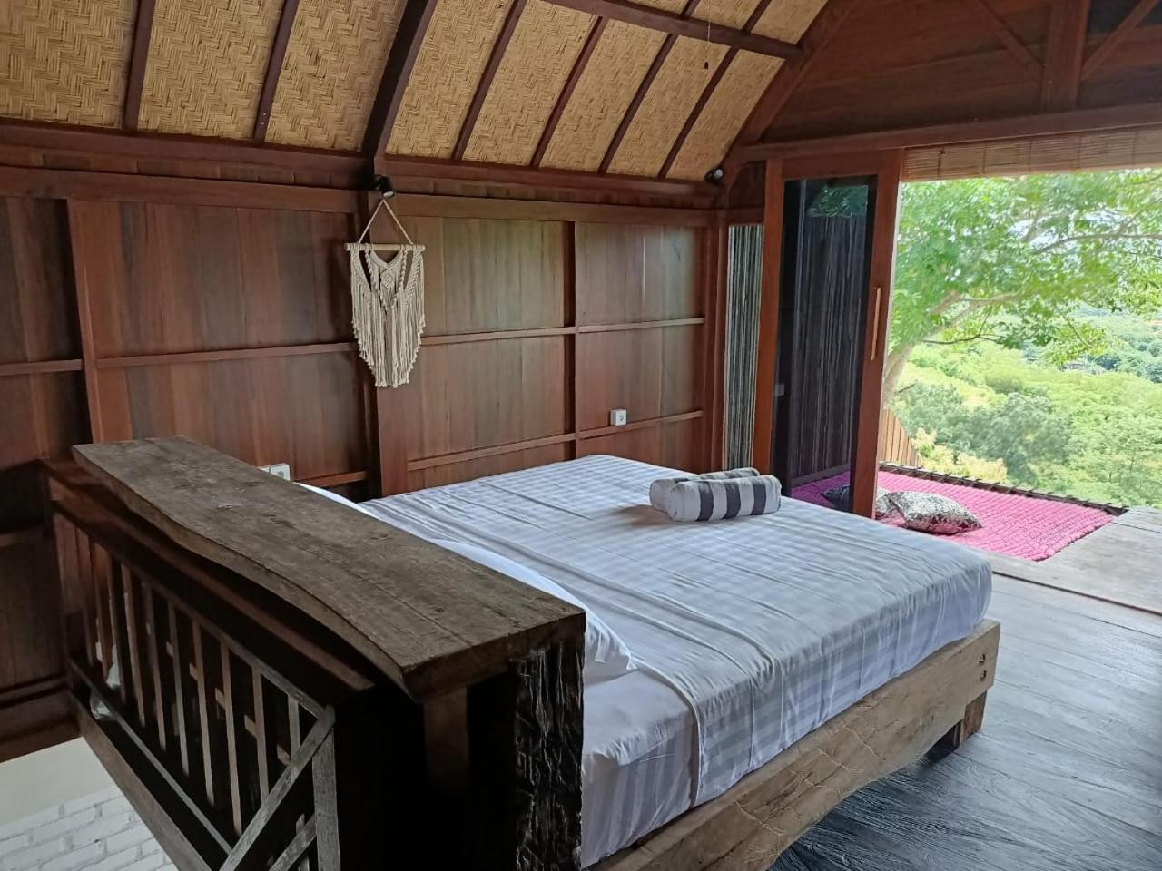 One-Bedroom Villa - Photo 22