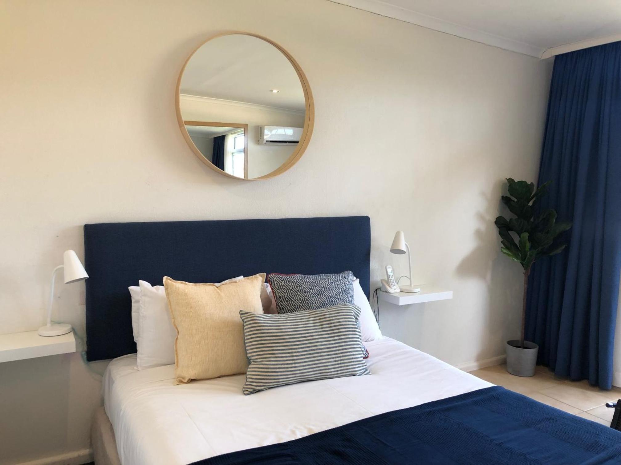 Family Room (2 Adults + 2 Children) - Not Pet Friendly  photo 1