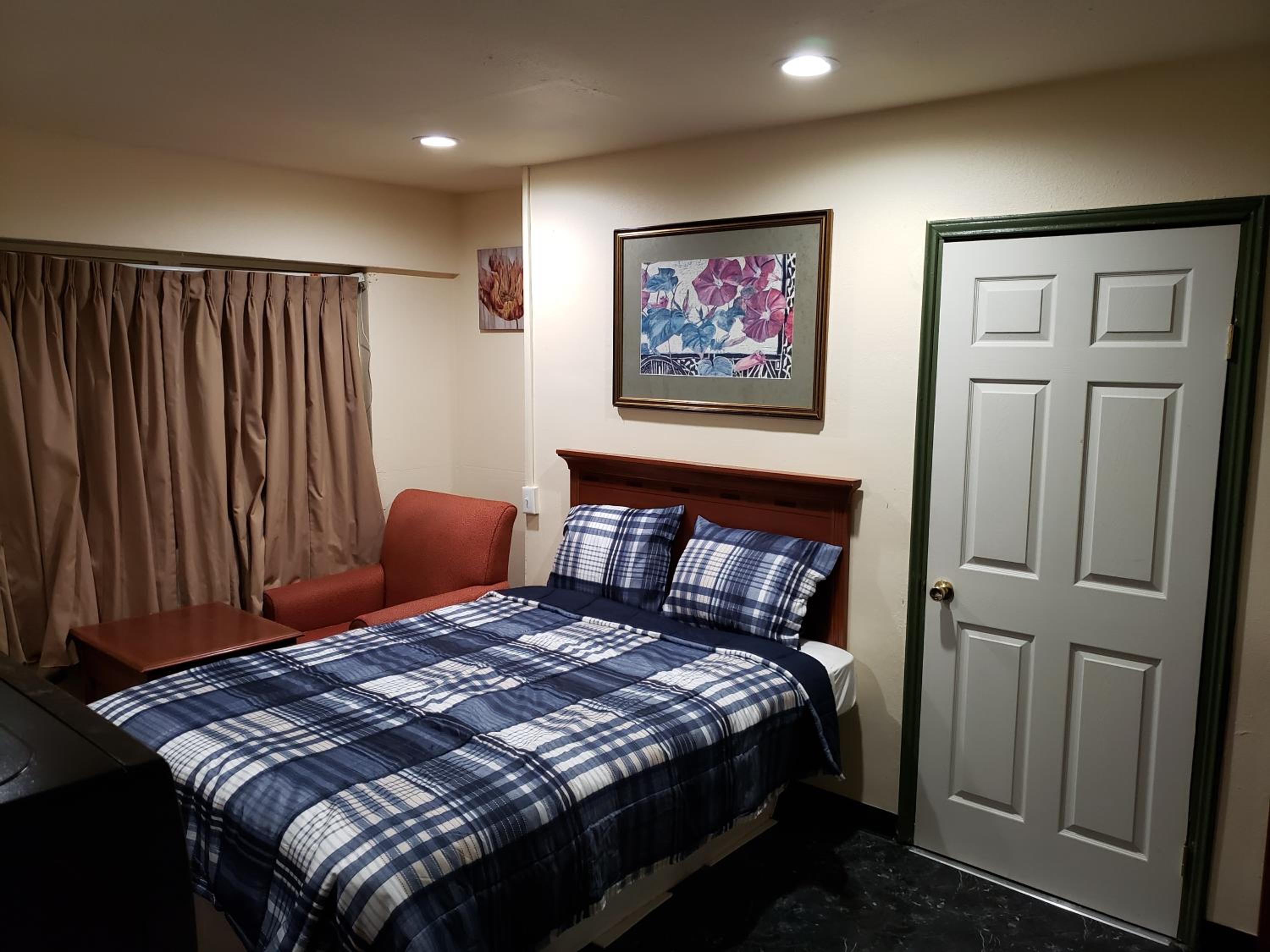 Queen Room photo 3