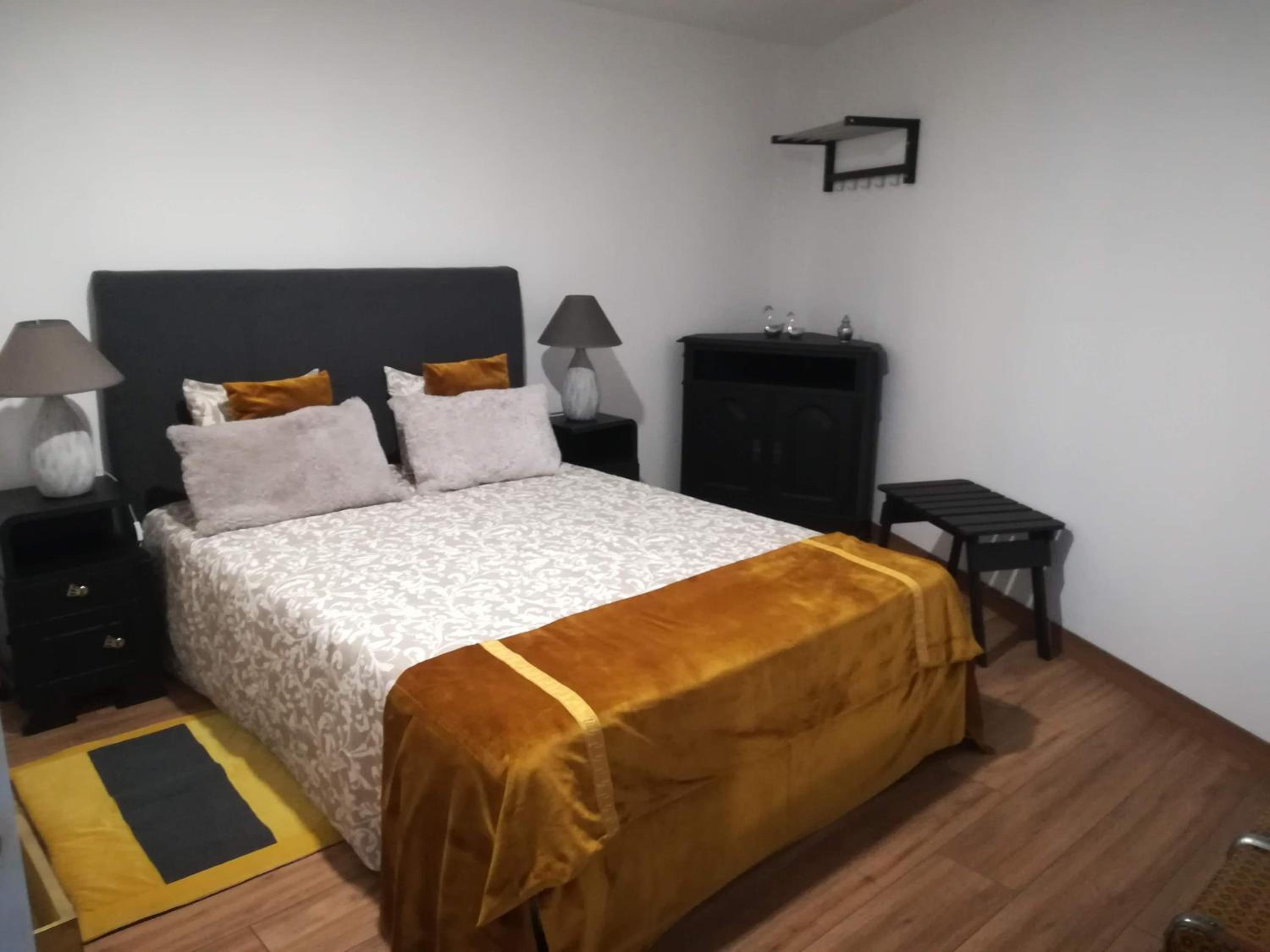 One-Bedroom House photo 1