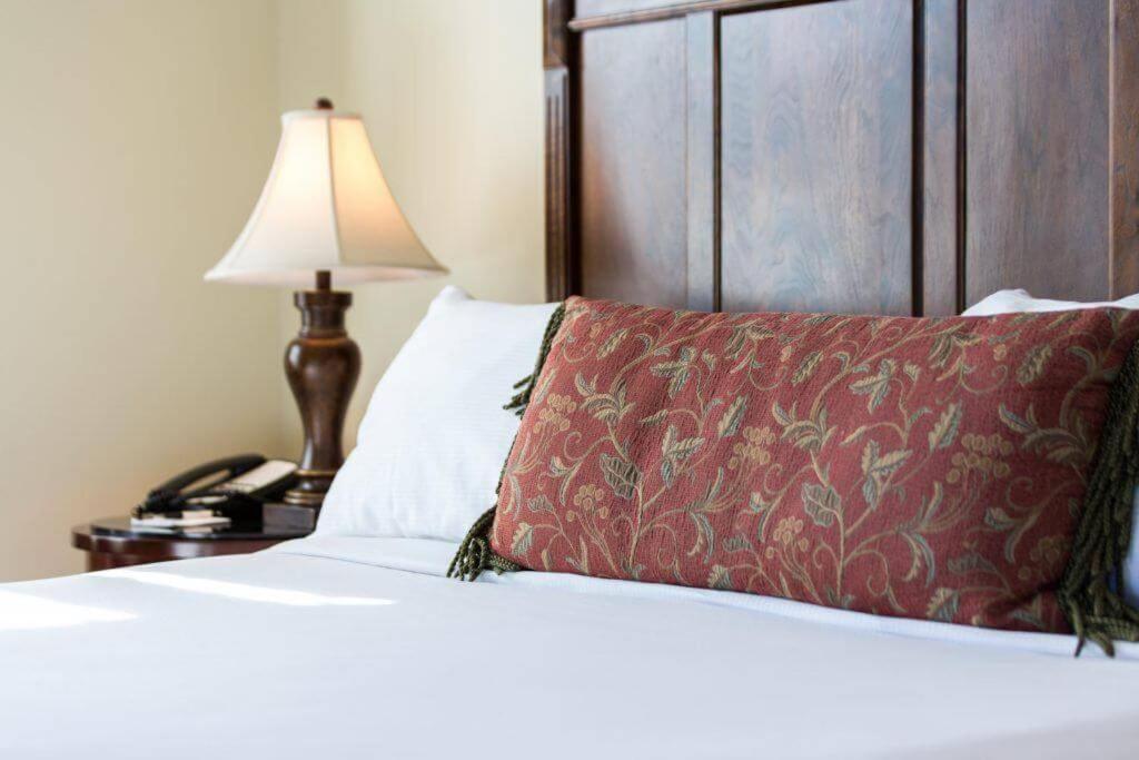 Queen Room with Two Queen Beds photo 2