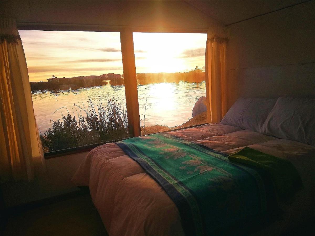 Double or Twin Room with Lake View photo 2