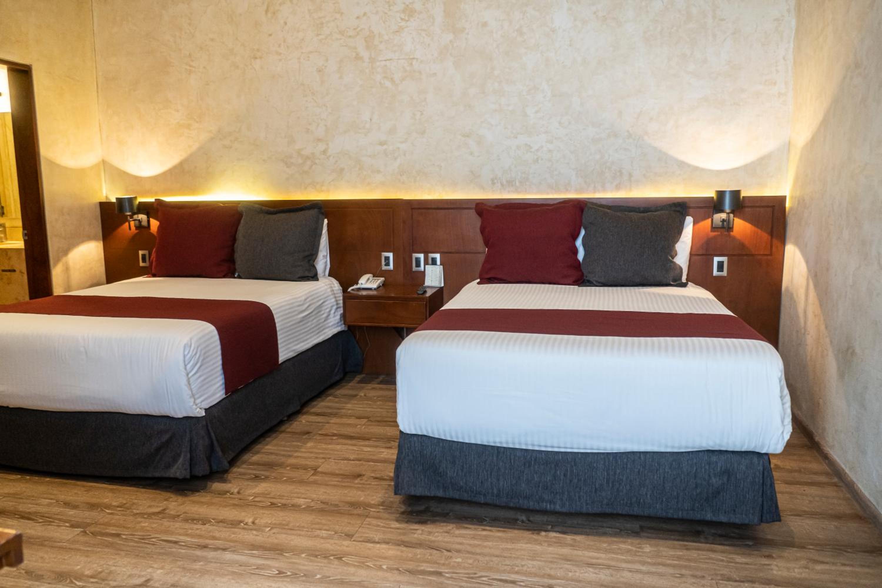 Deluxe Twin Room photo 1