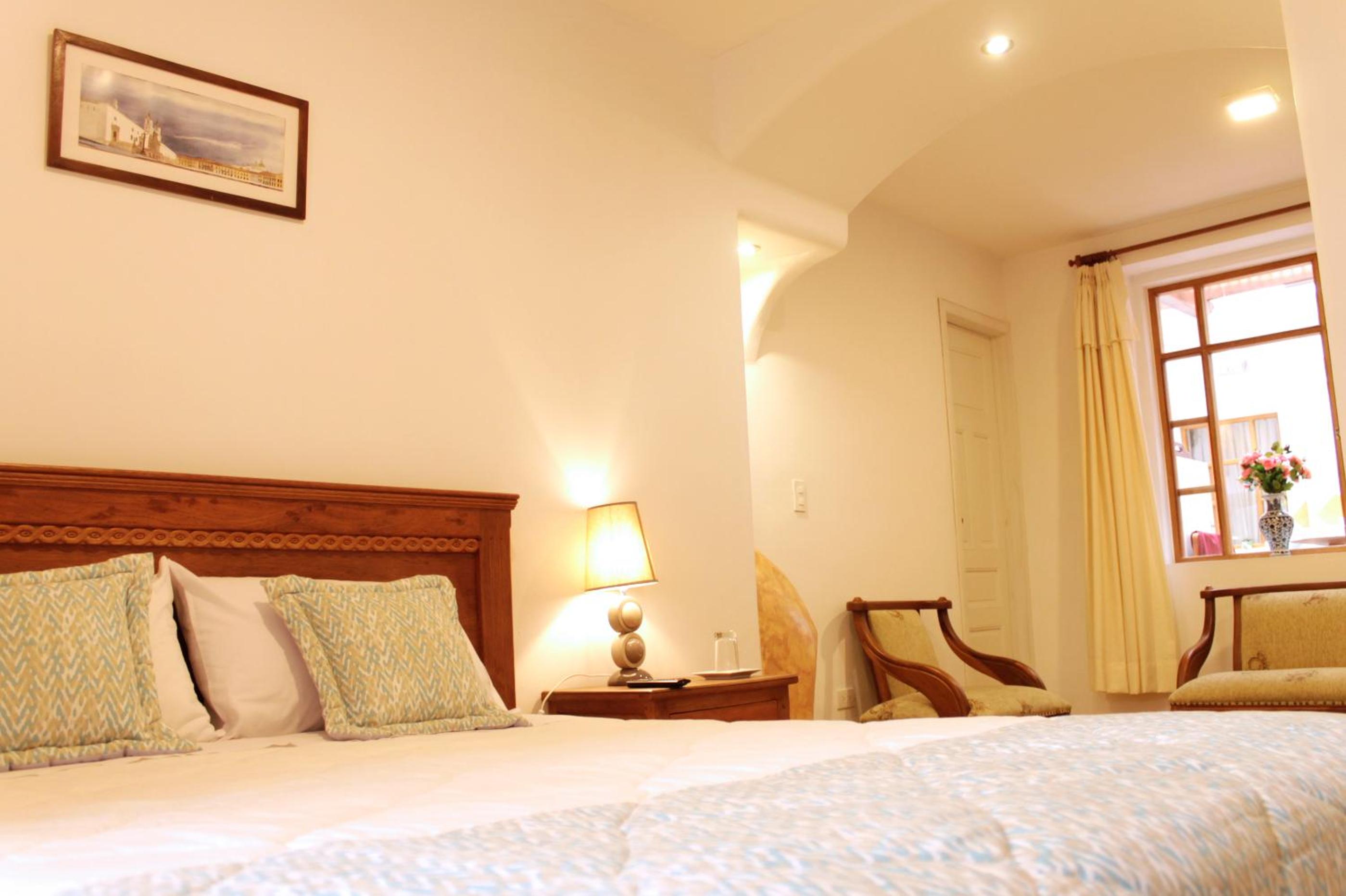 Deluxe King Suite