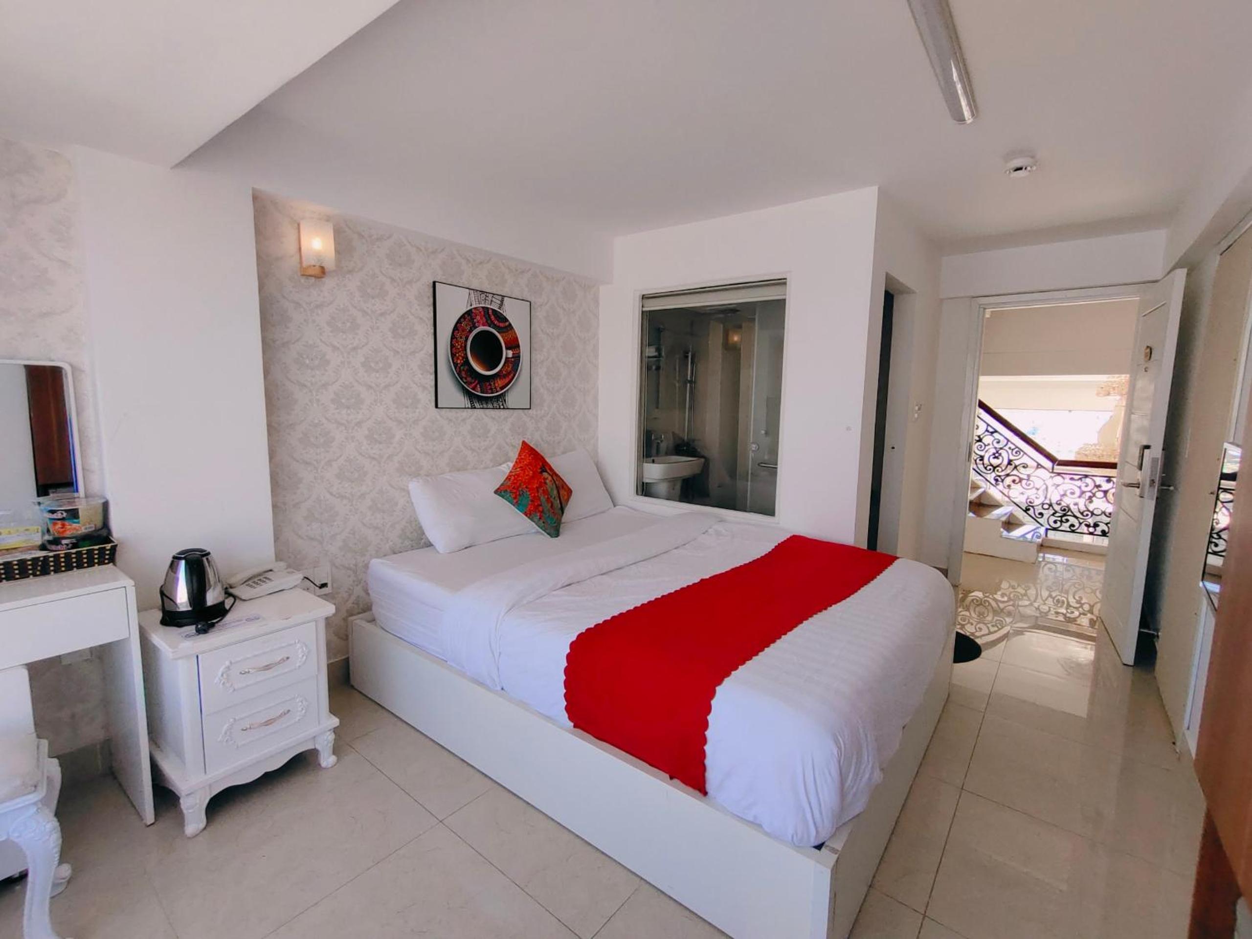Deluxe Double Room - Photo 6
