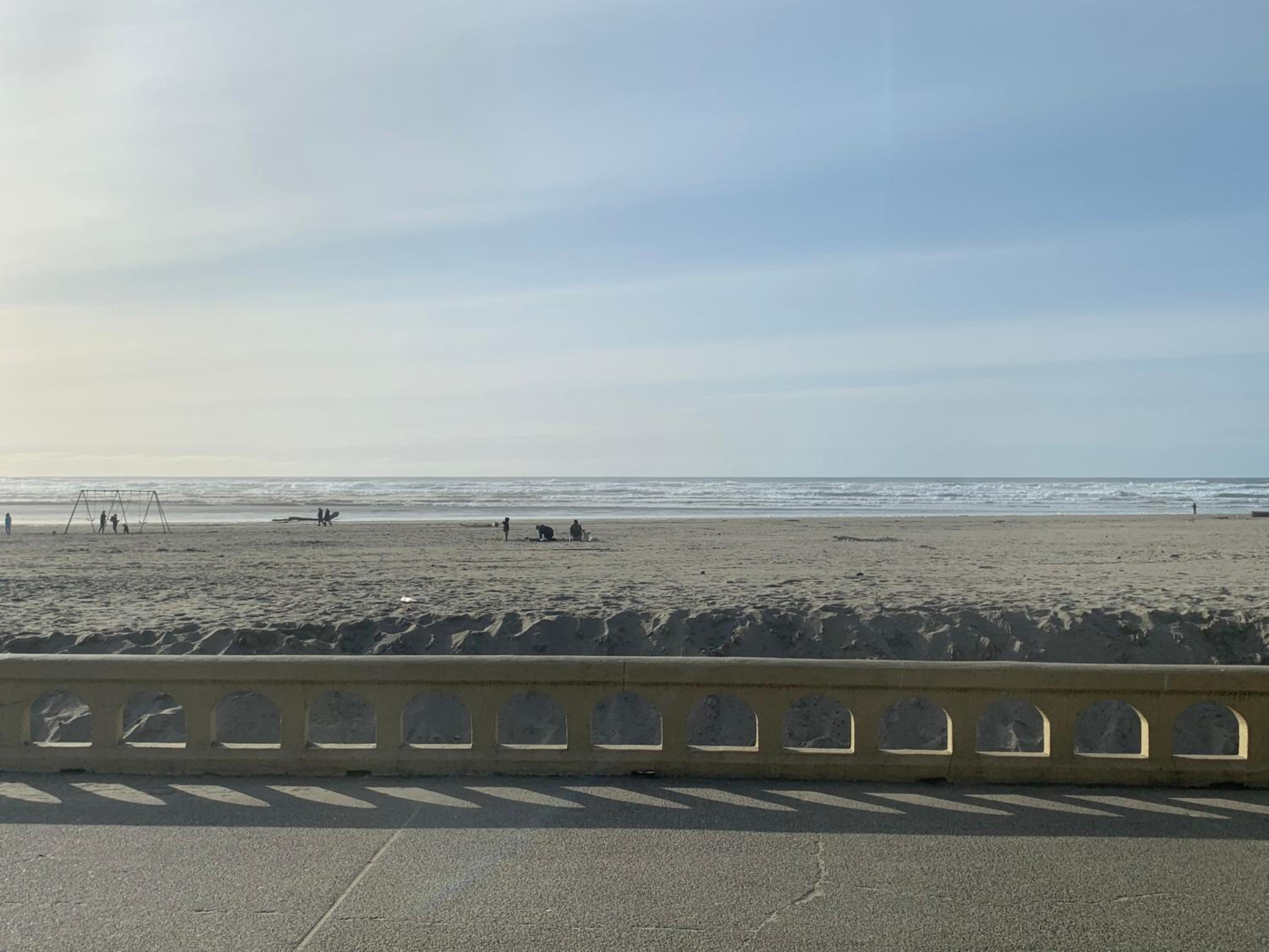 Beach Front Queen photo 3