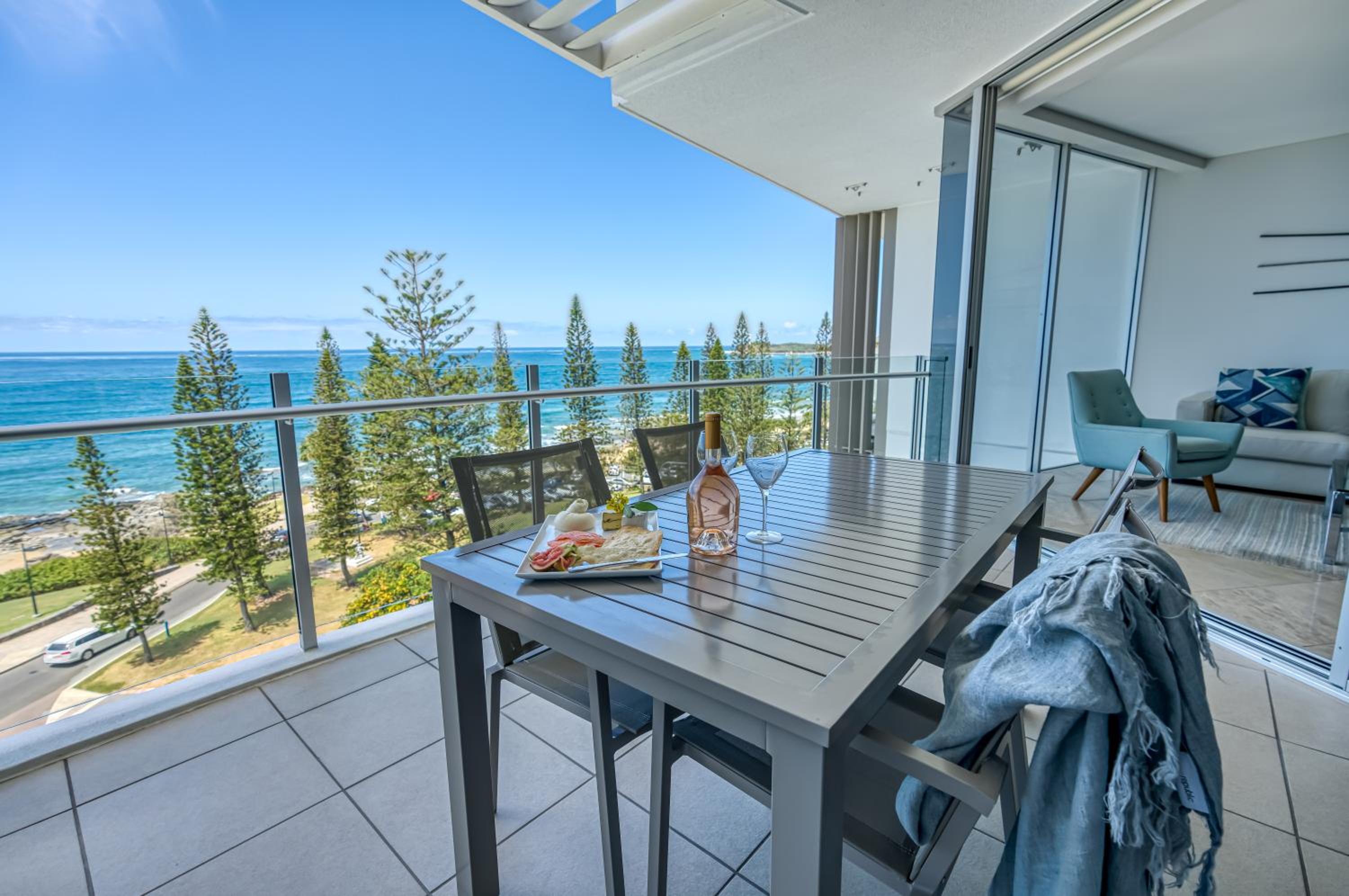 Two-Bedroom Suite with Ocean View - Photo 17
