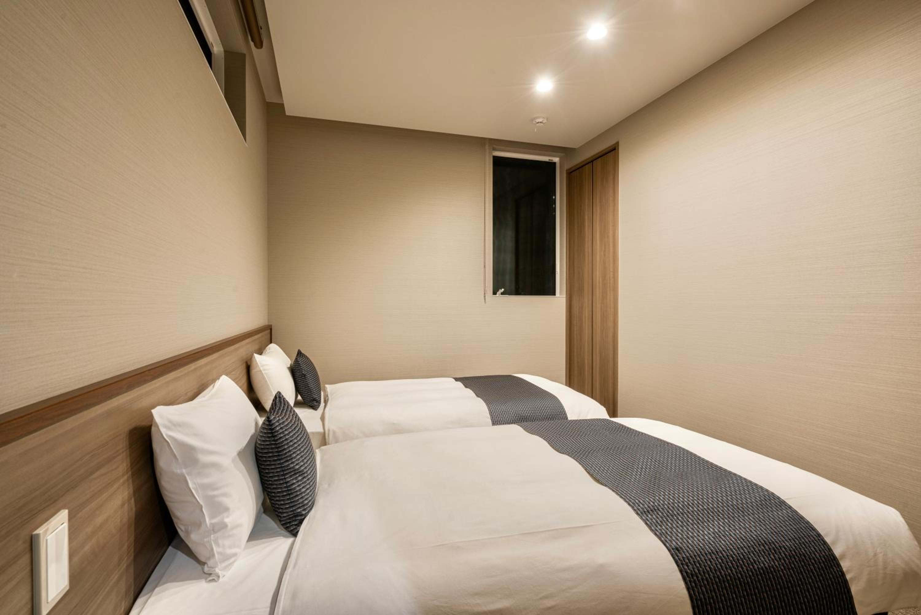 Three-Bedroom Chalet - Photo 7