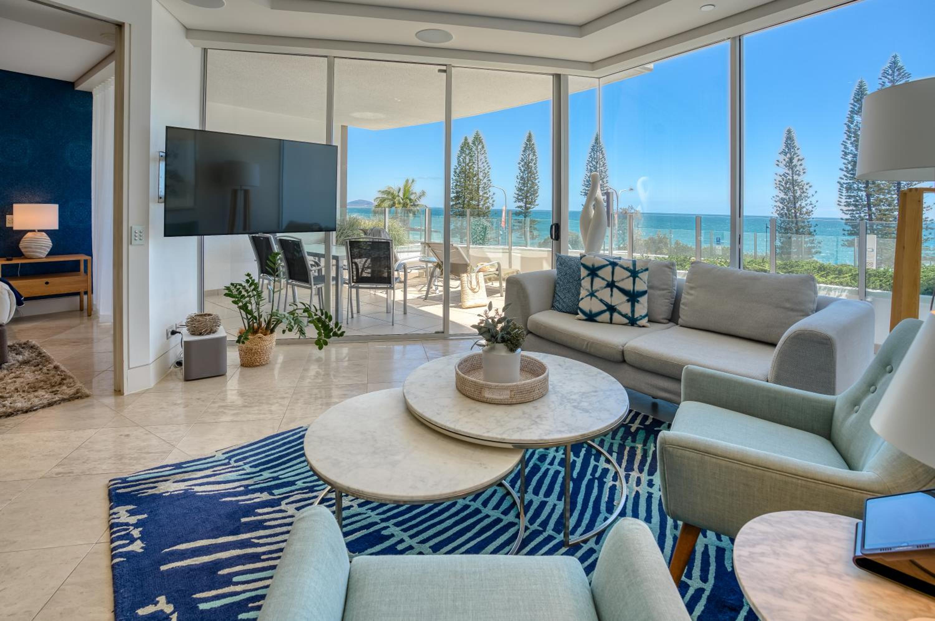 Two-Bedroom Suite with Ocean View - Photo 6