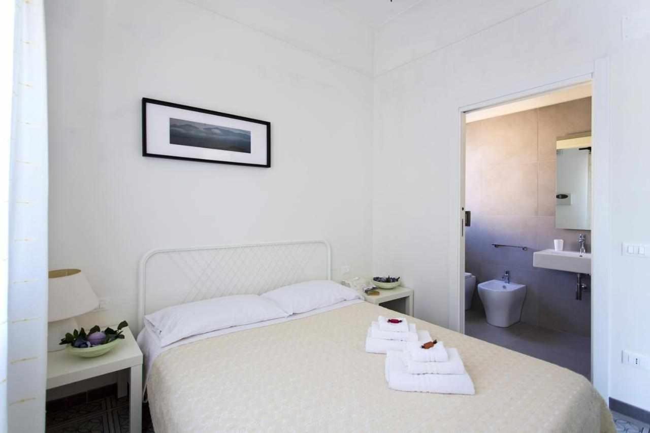 Three-Bedroom House - first floor terrace