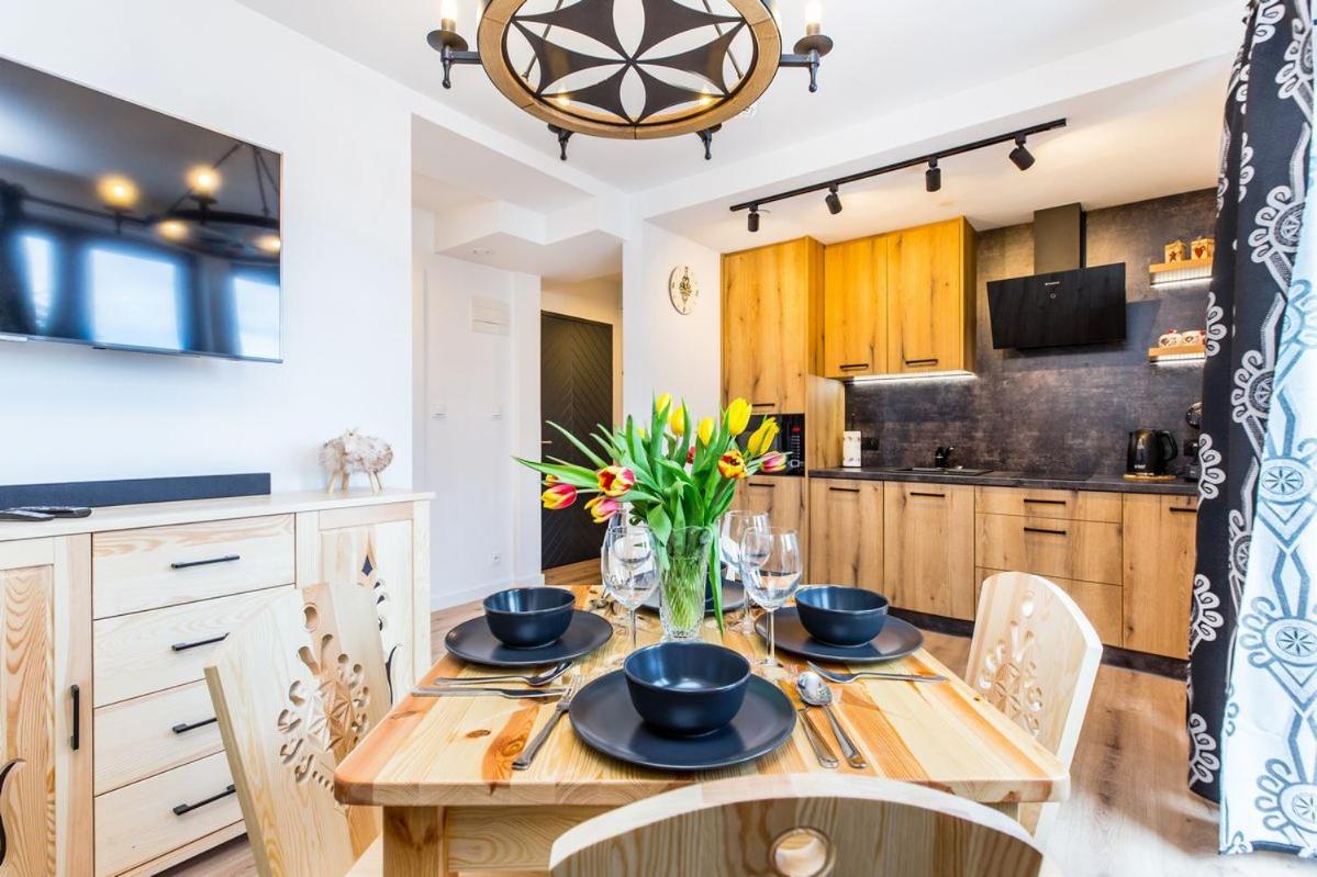 Apartment "Bacówka" dwa balkony oraz widok na Tatry