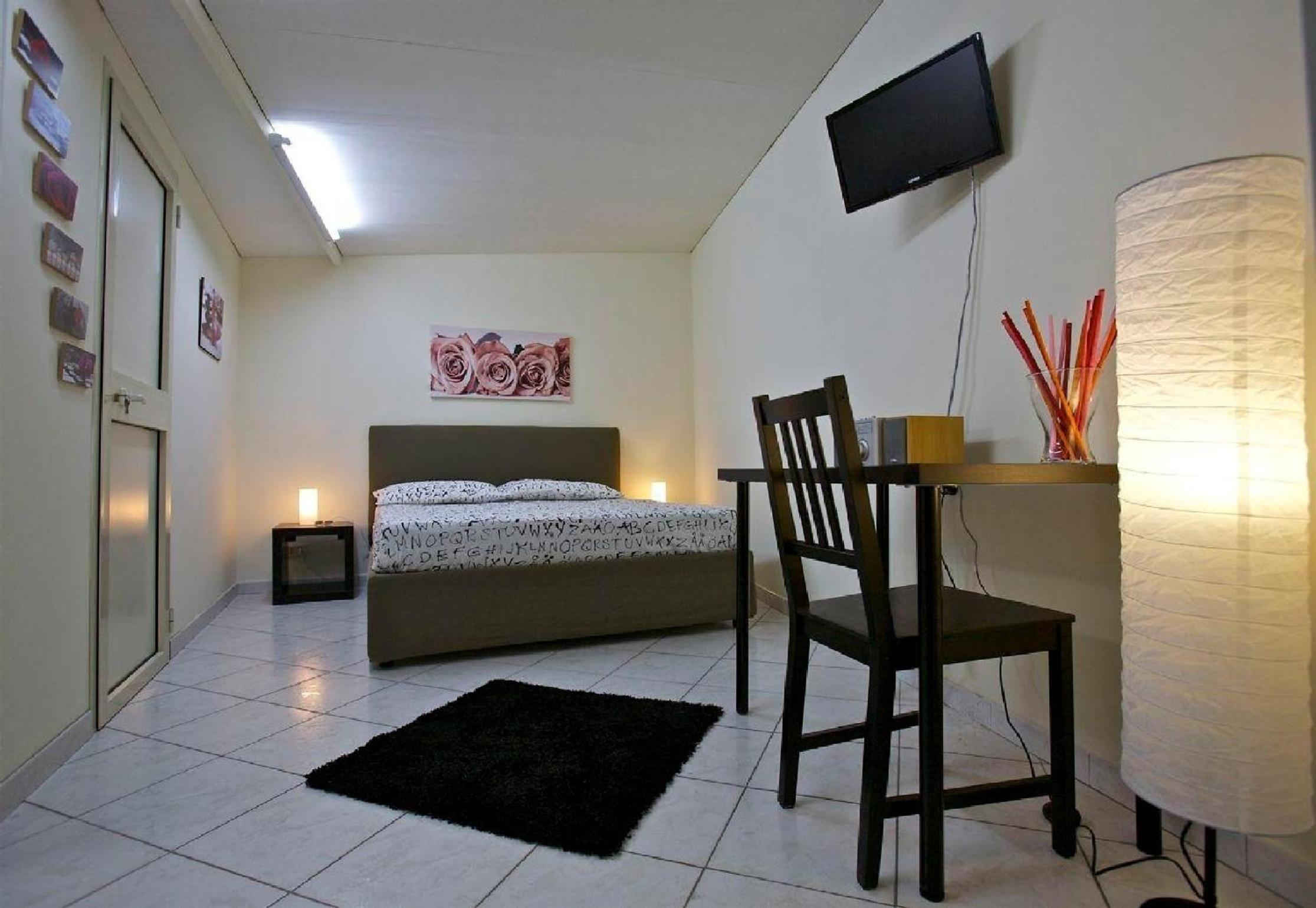 One-Bedroom House (2 Adults)