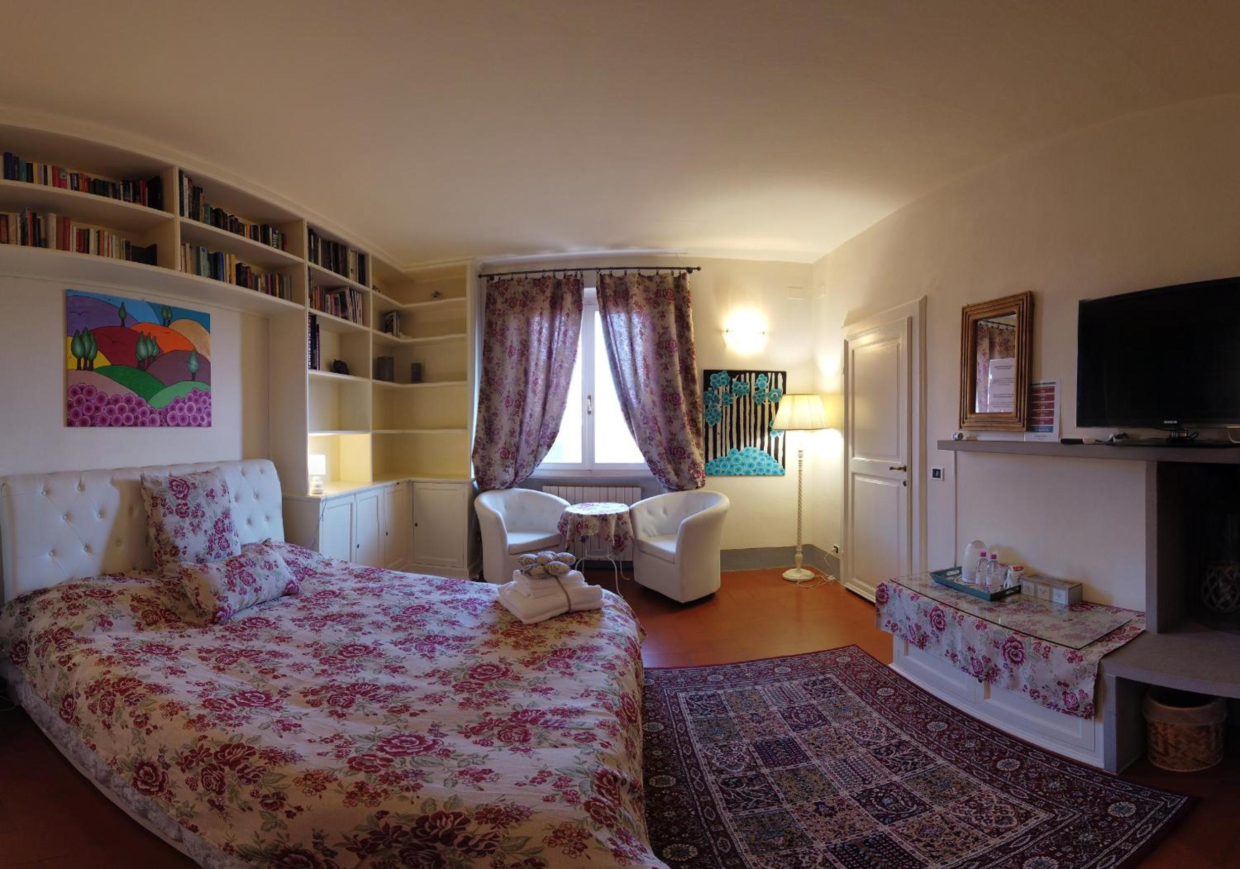 Deluxe Double Room - Photo 1