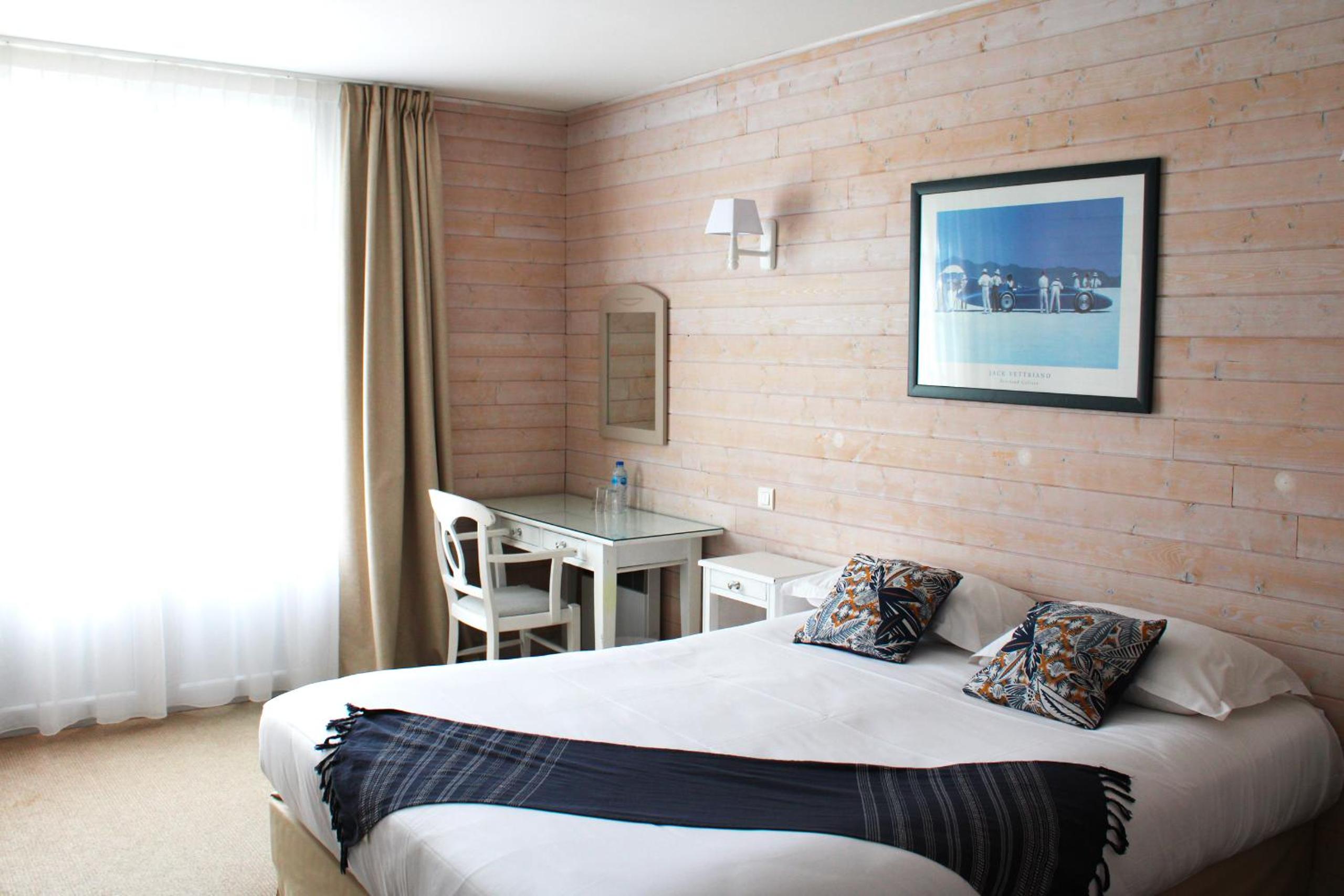Double or Twin Room photo 2