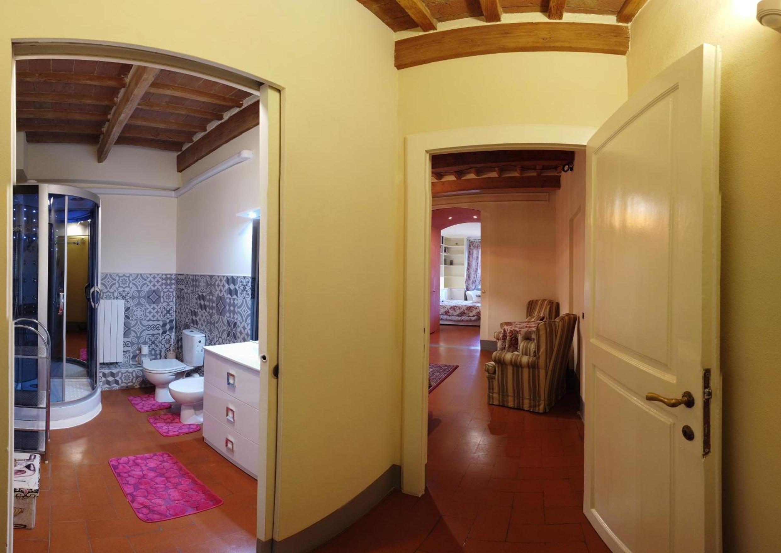 Deluxe Double Room - Photo 8