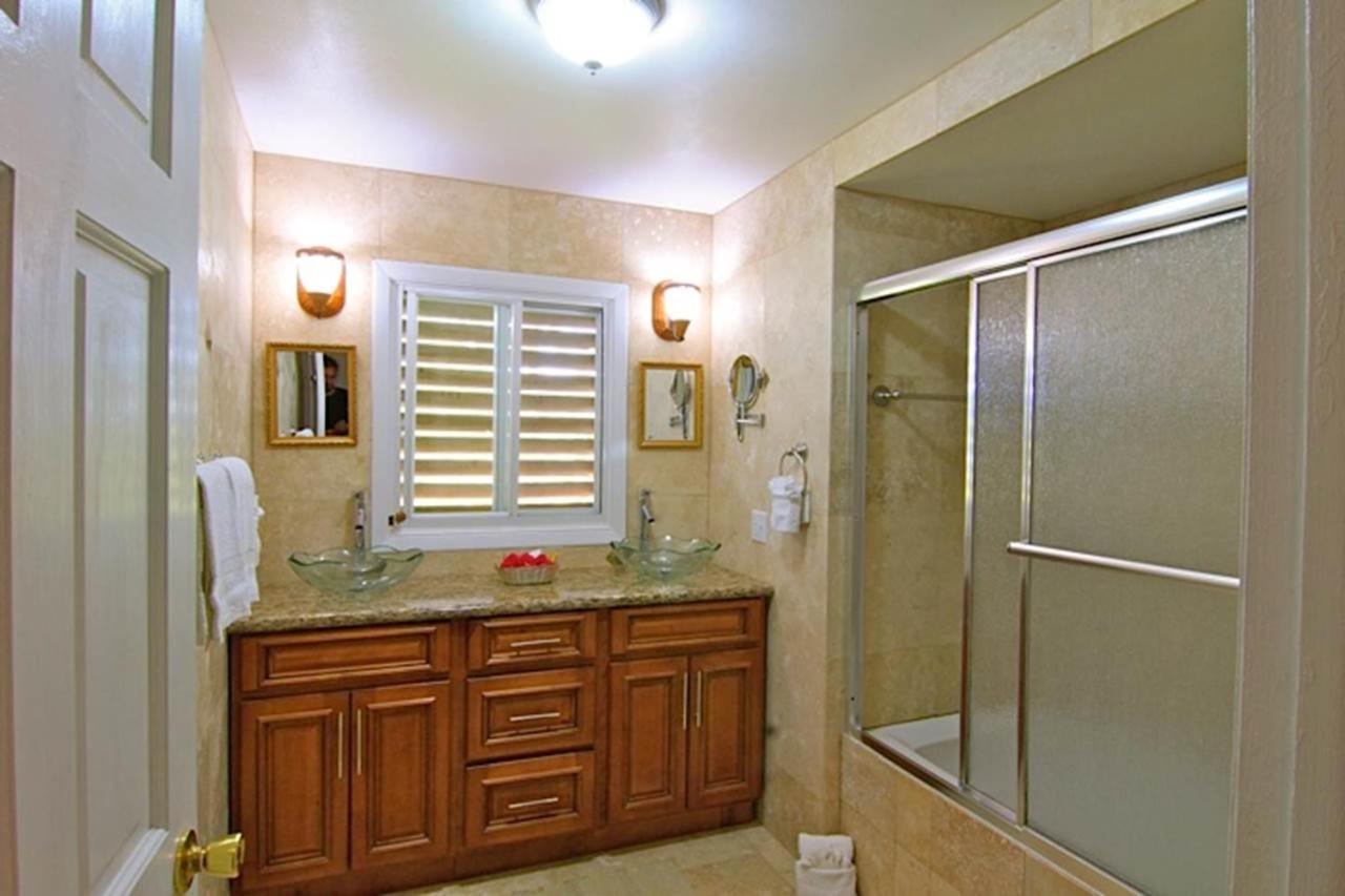 Two-Bedroom Villa with Garden View