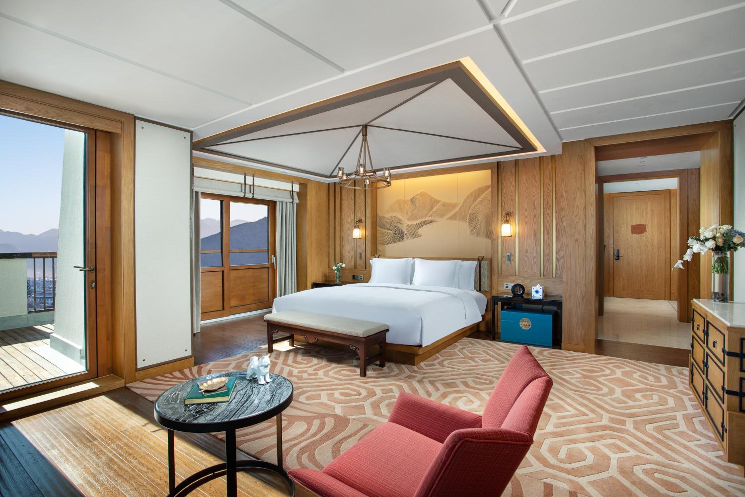 King Suite - Photo 1