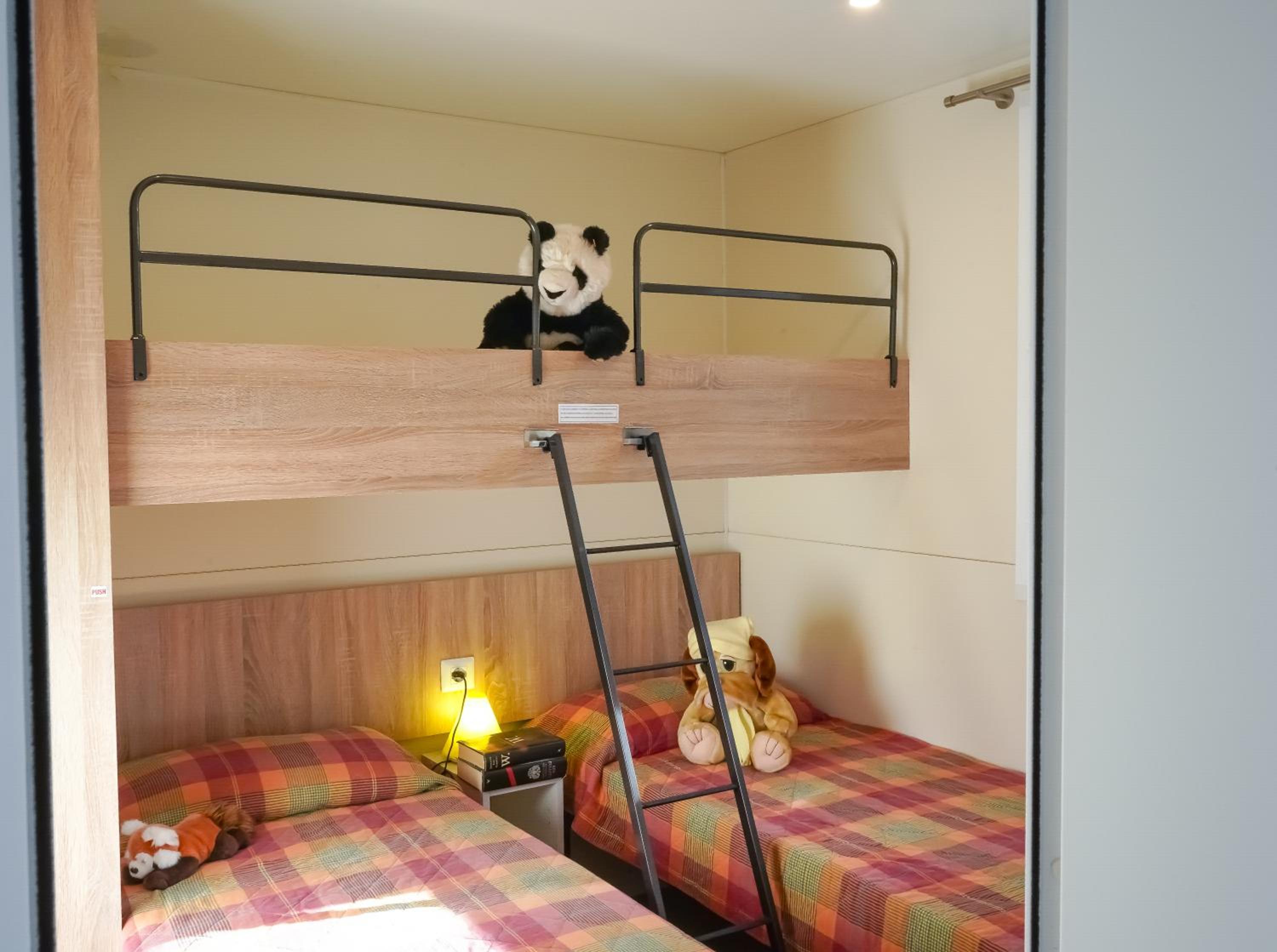 Mobile Home photo 2