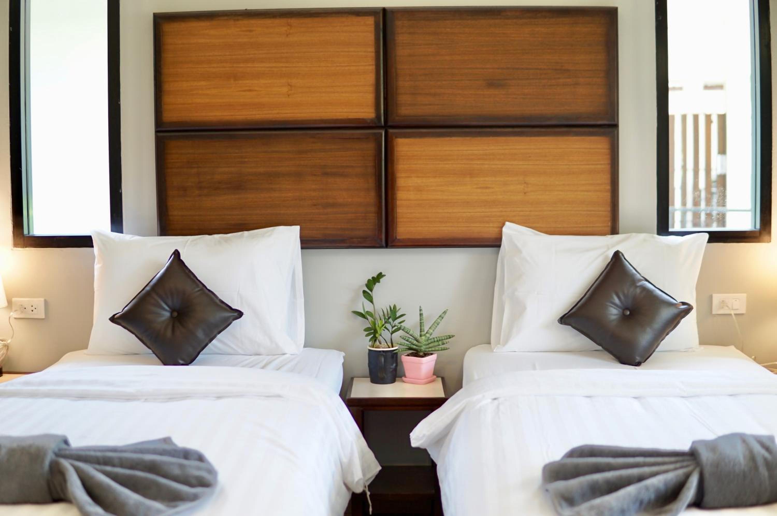 Twin Room with Garden View - Photo 1
