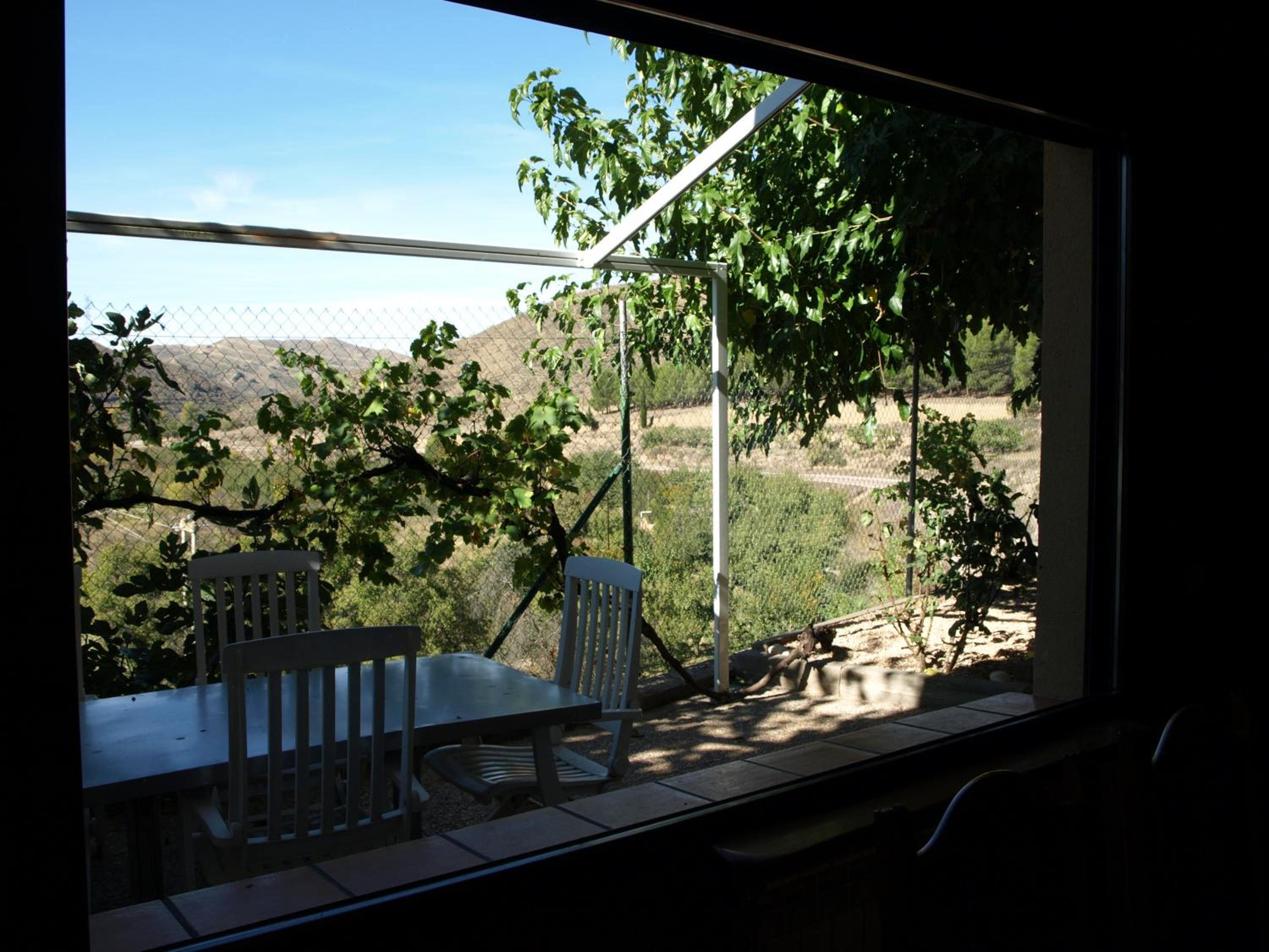 Two-Bedroom House (2-6 Adults) - Photo 150