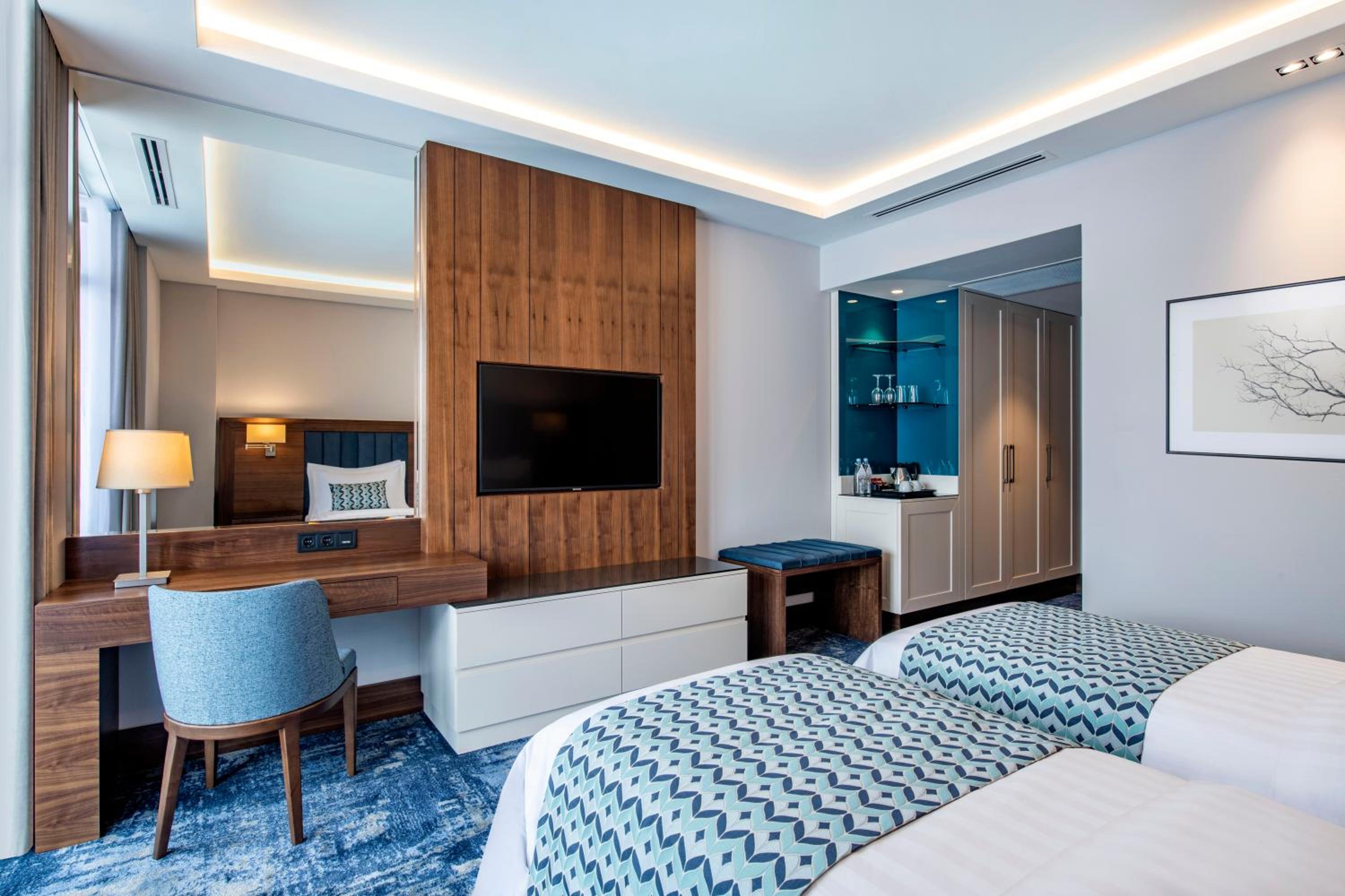Standard Twin Room - Photo 1