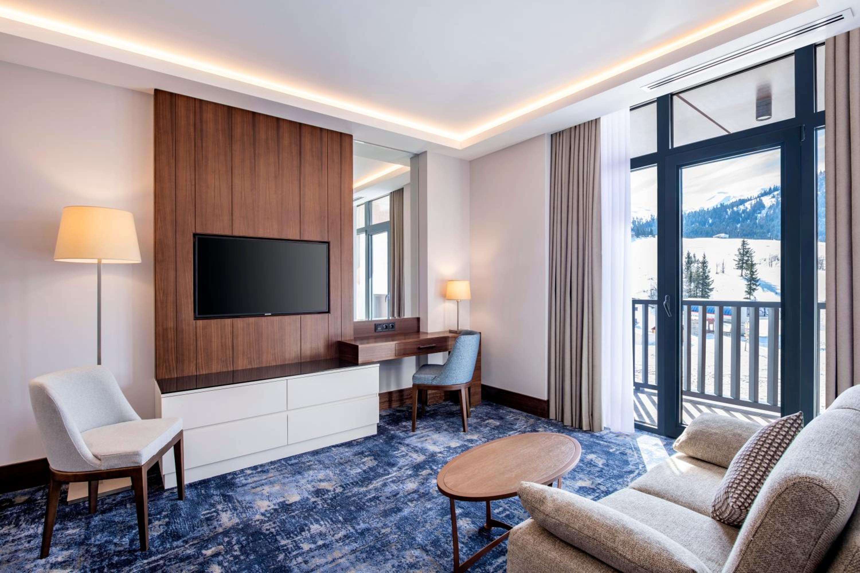 Suite - Photo 4