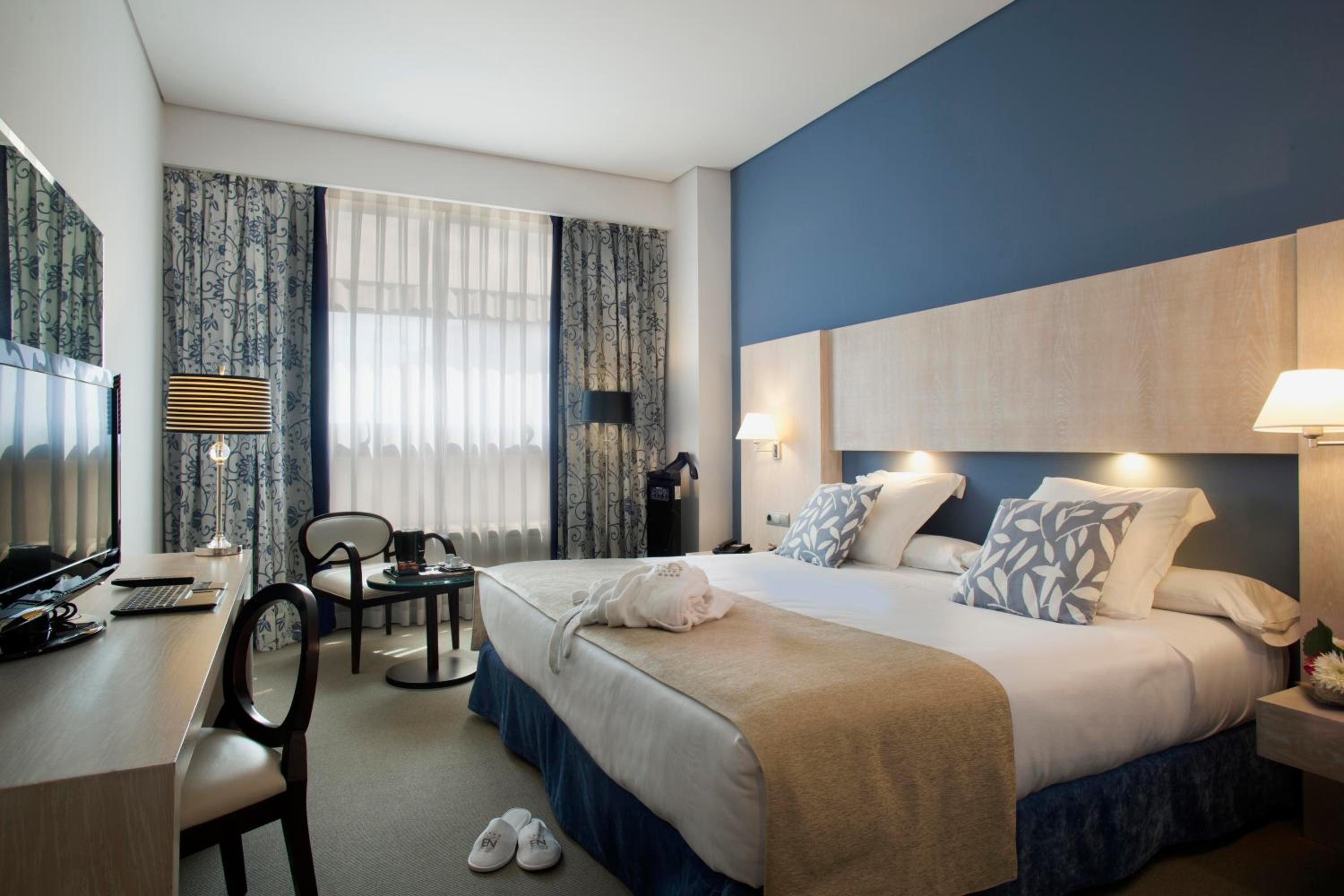Deluxe Double Room - Photo 3