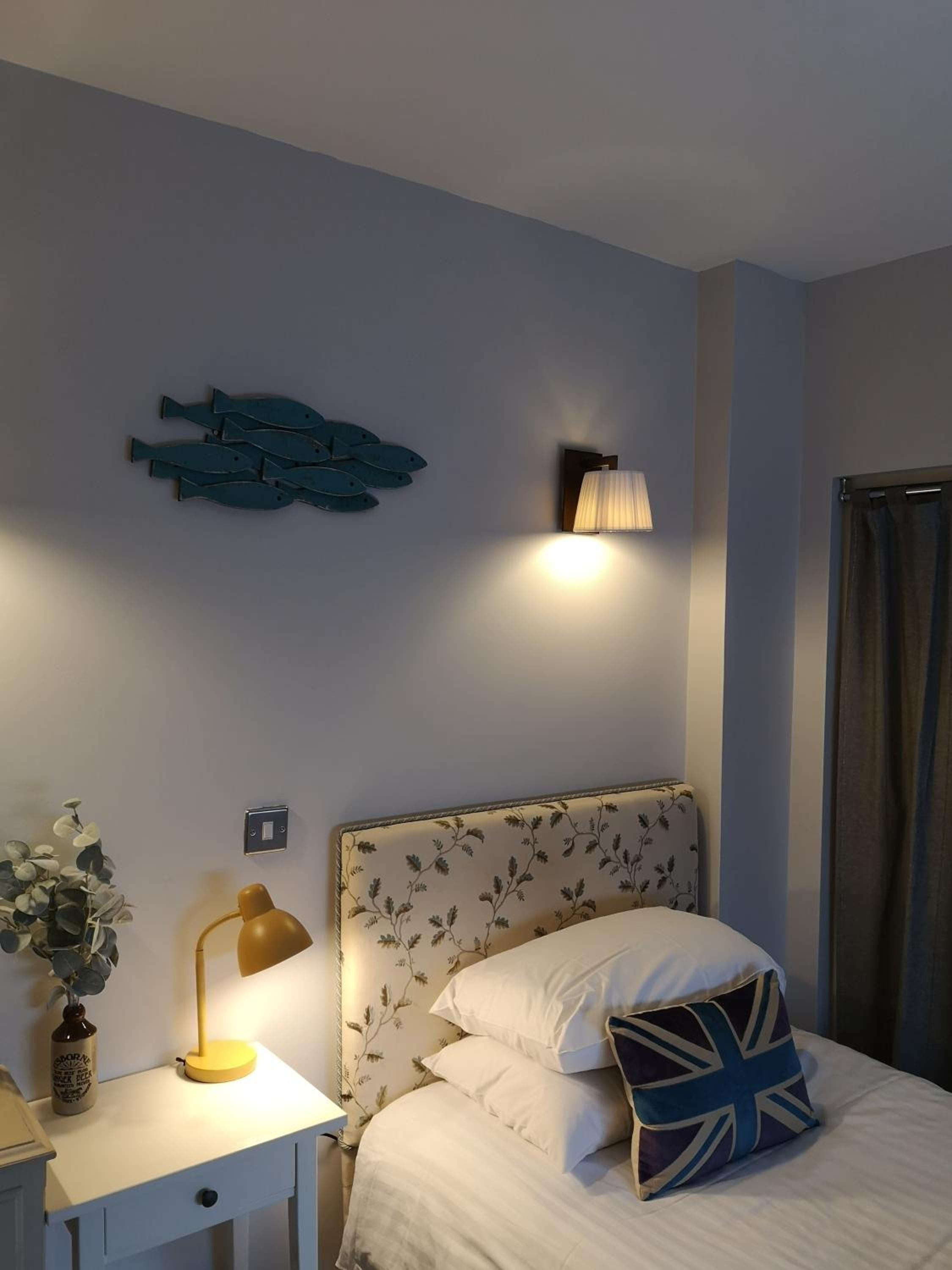 Single Room photo 2