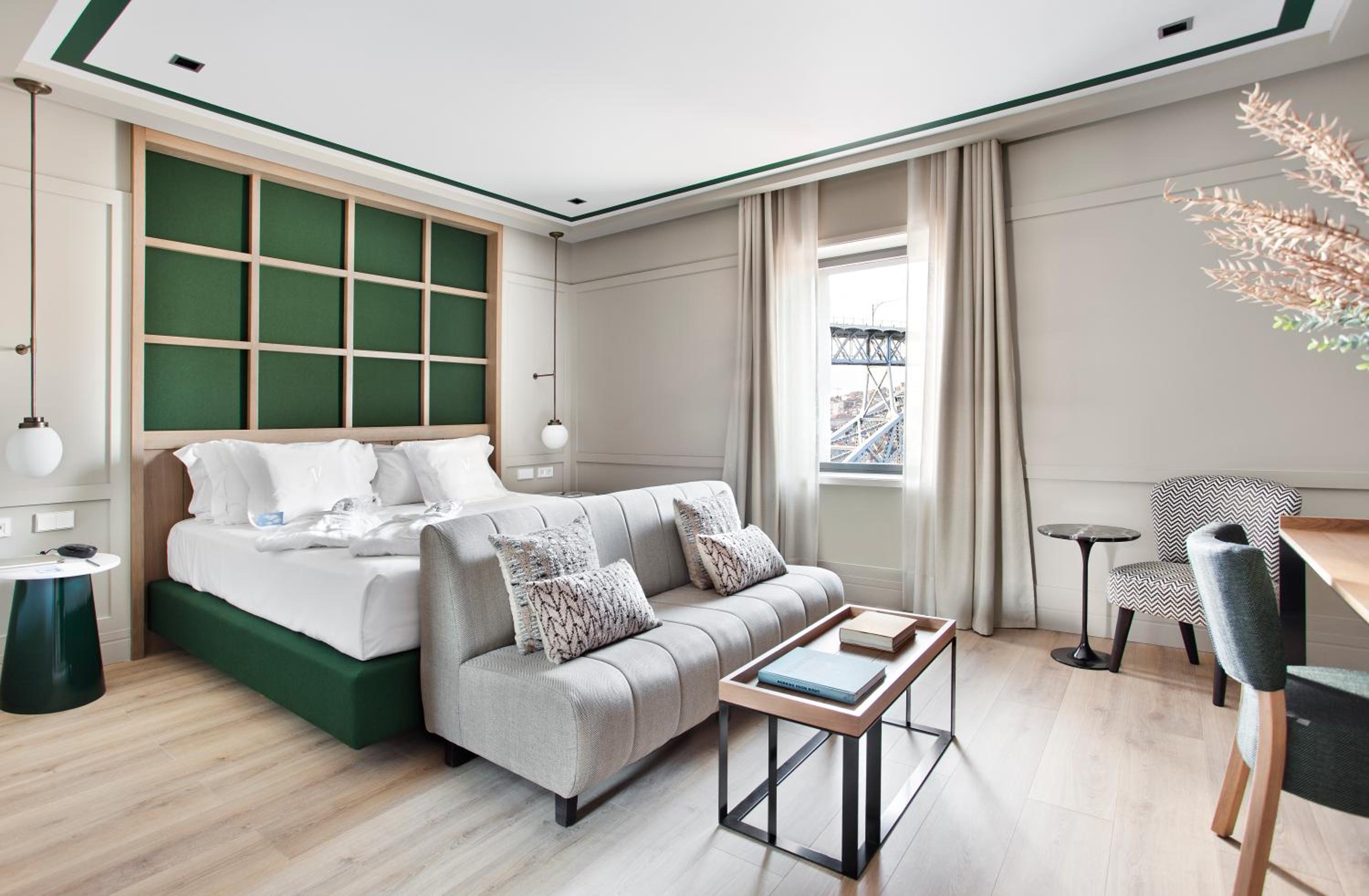 Superior Double or Twin Room with Views - Photo 1